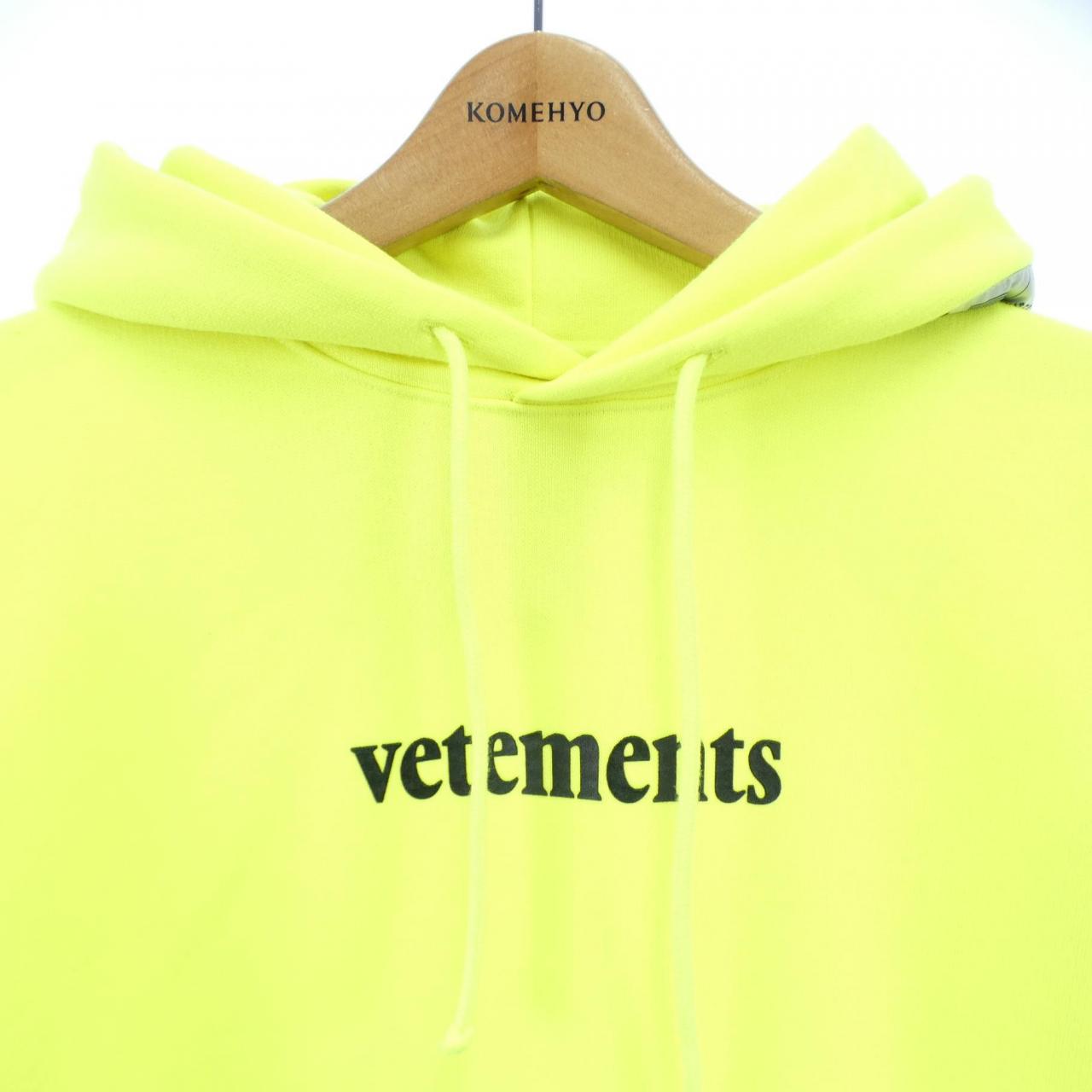 ヴェトモン VETEMENTS パーカー