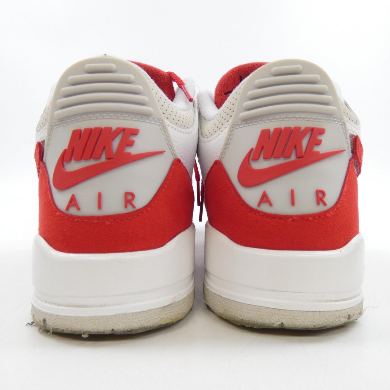 ナイキ ジョーダン NIKE JORDAN スニーカー