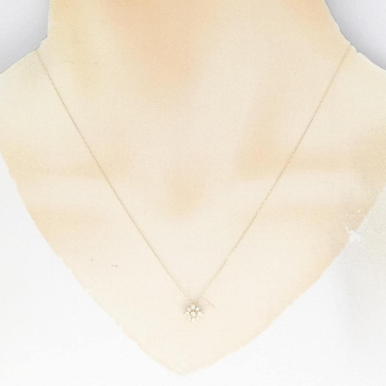 [BRAND NEW] K18YG Diamond necklace 0.16CT