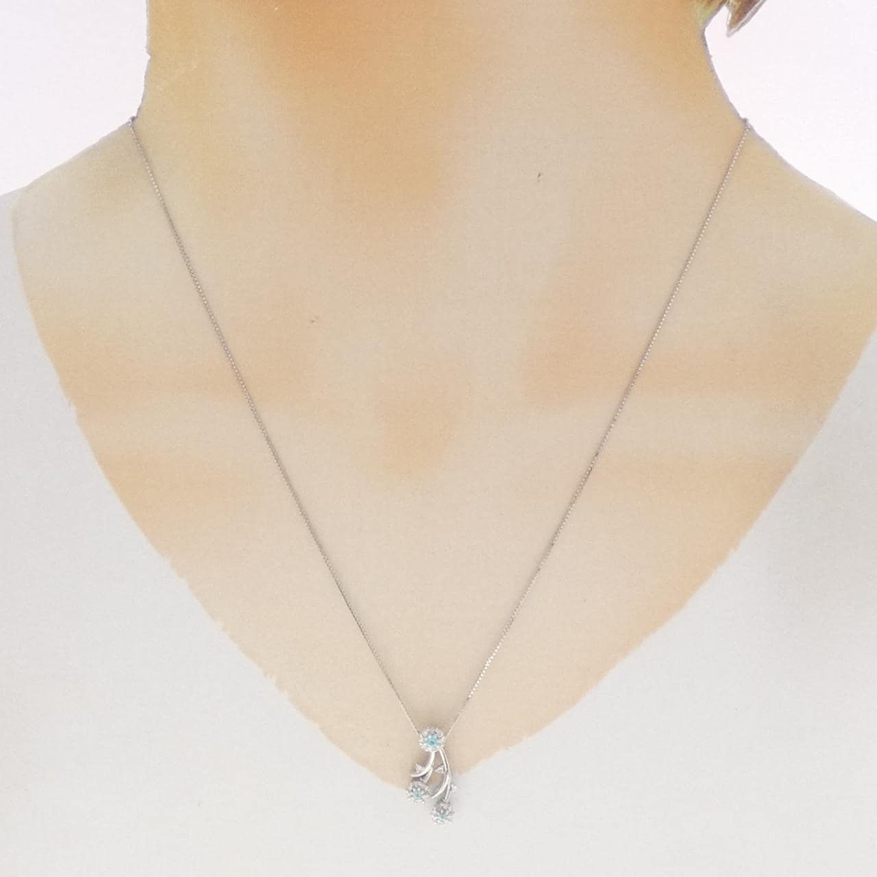 K18WG トルマリン ネックレス 0.11CT