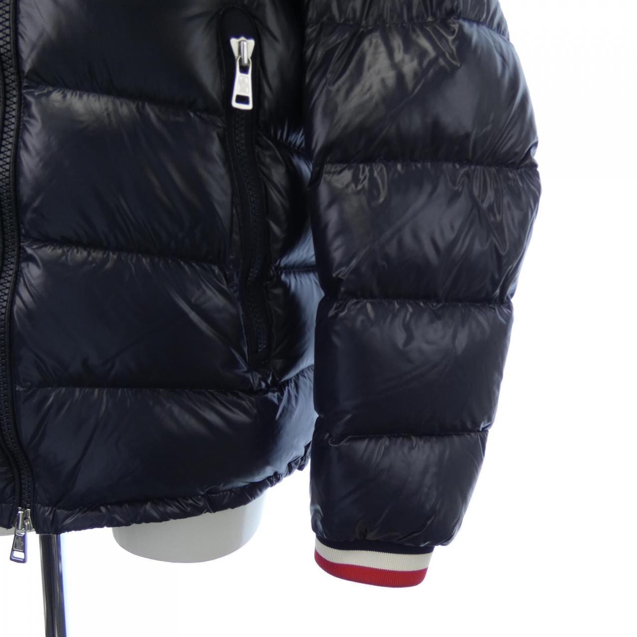 モンクレール MONCLER ダウンジャケット