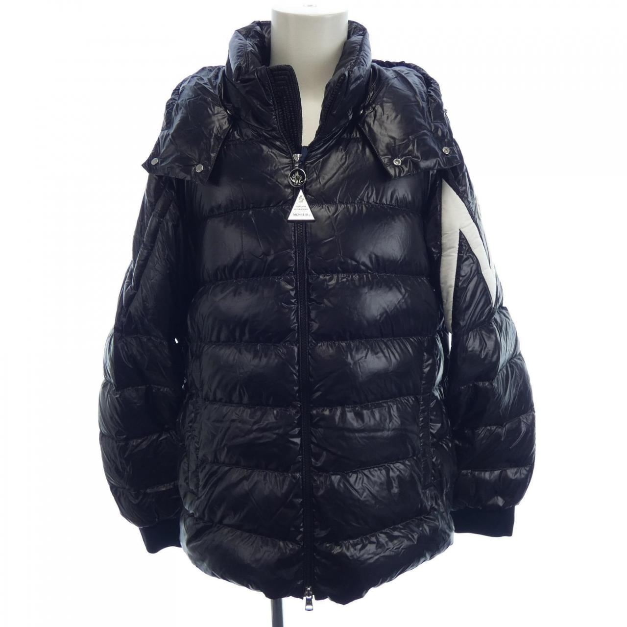 モンクレール MONCLER ダウンジャケット