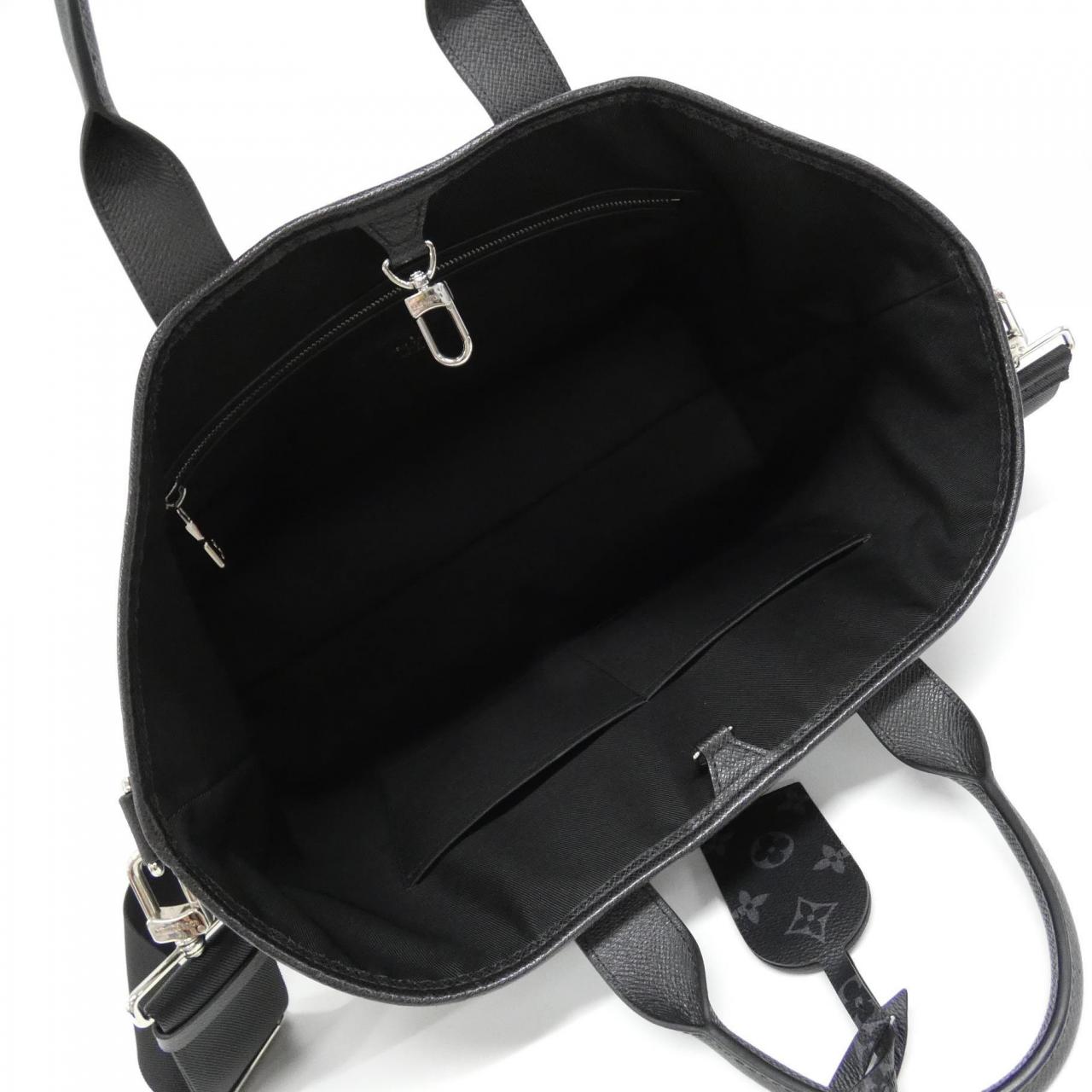 LOUIS VUITTON Taiga Rama 周末托特包 M30937 包