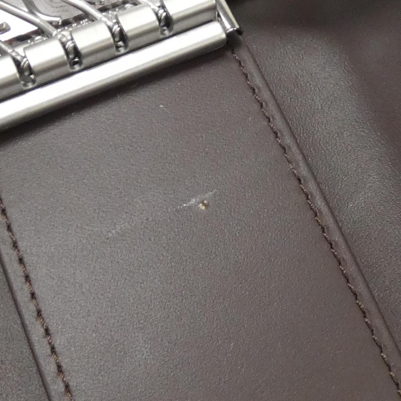 ルイヴィトン エピ ミュルティクレ M6382D キーケース