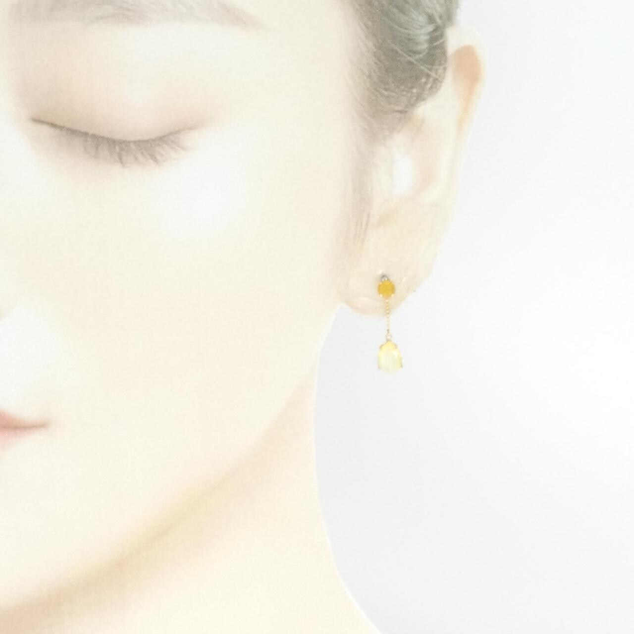 K18YG OPAL Earrings 1.40CT