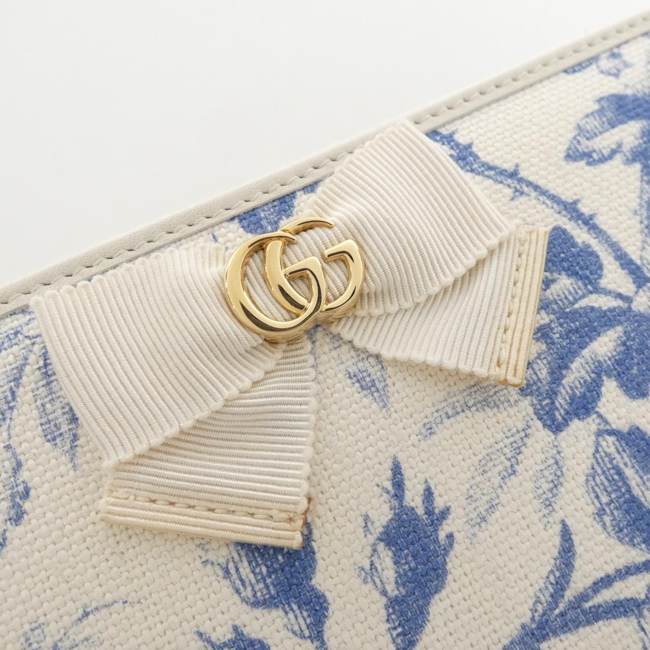 Gucci 435819 K2I1J钱包