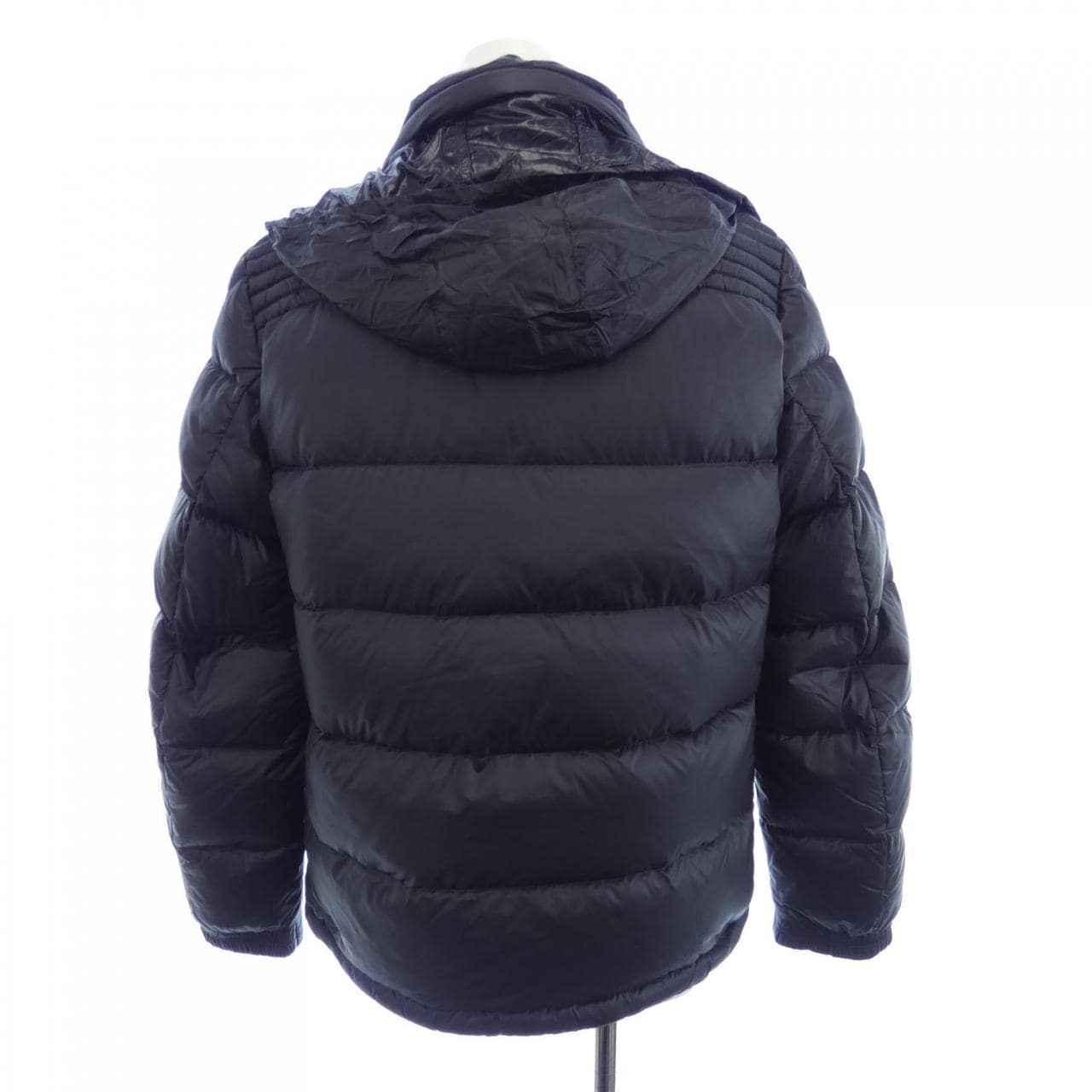 モンクレール MONCLER ダウンジャケット
