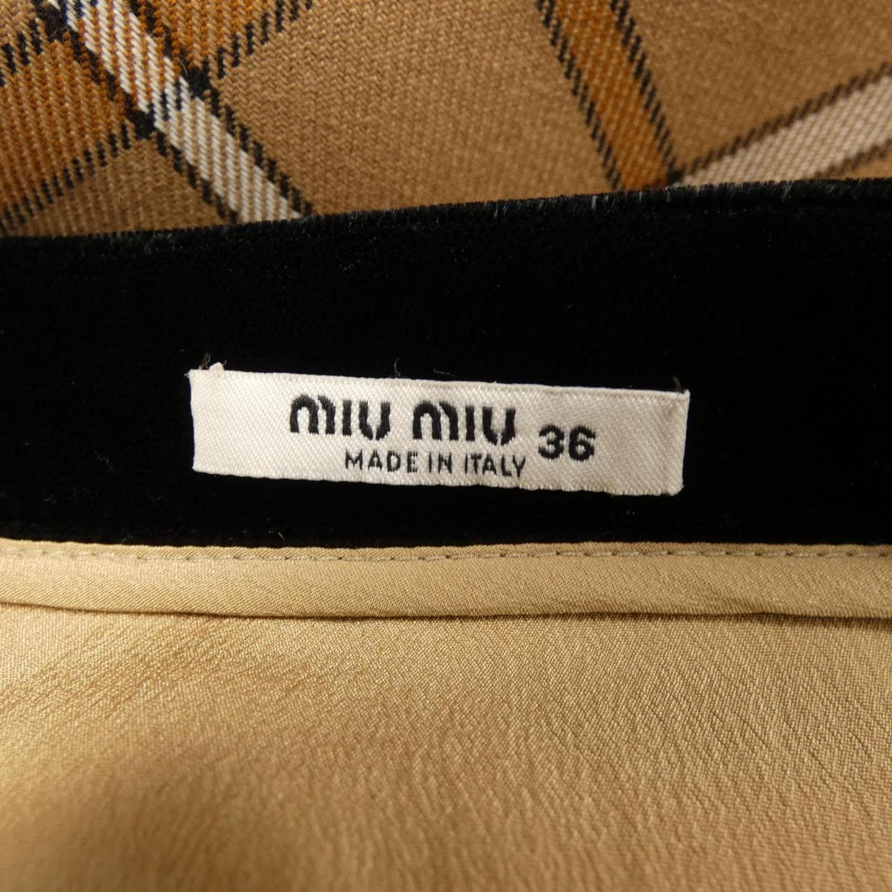 ミュウミュウ MIU MIU MG1261　1TYZ スカート