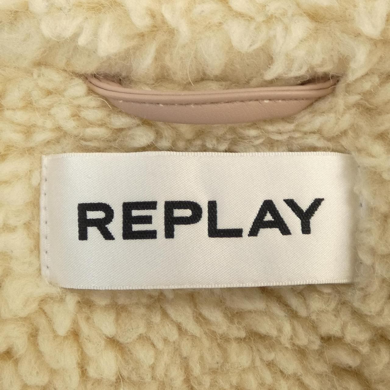 リプレイ REPLAY ジャケット