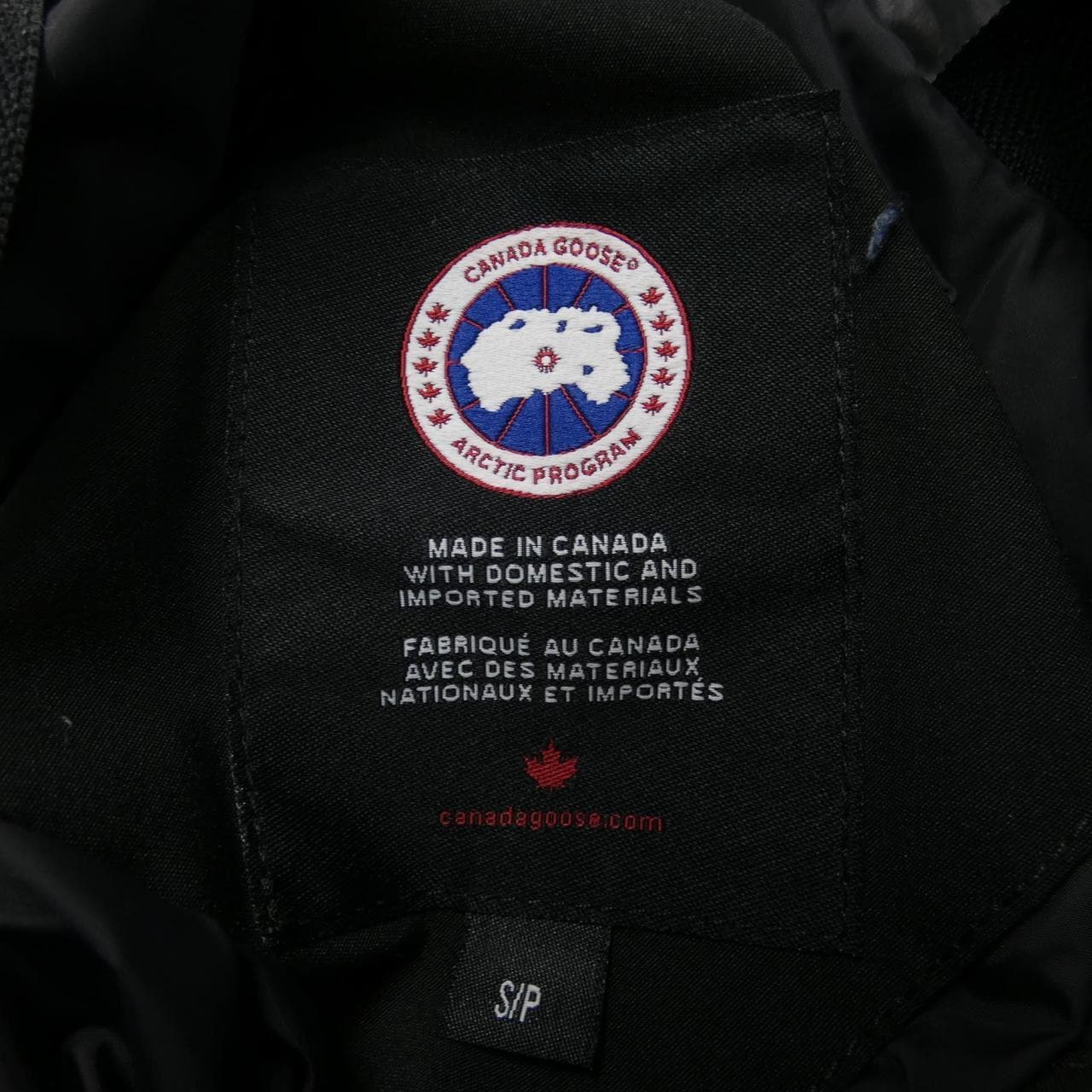 カナダグース CANADA GOOSE ダウンジャケット