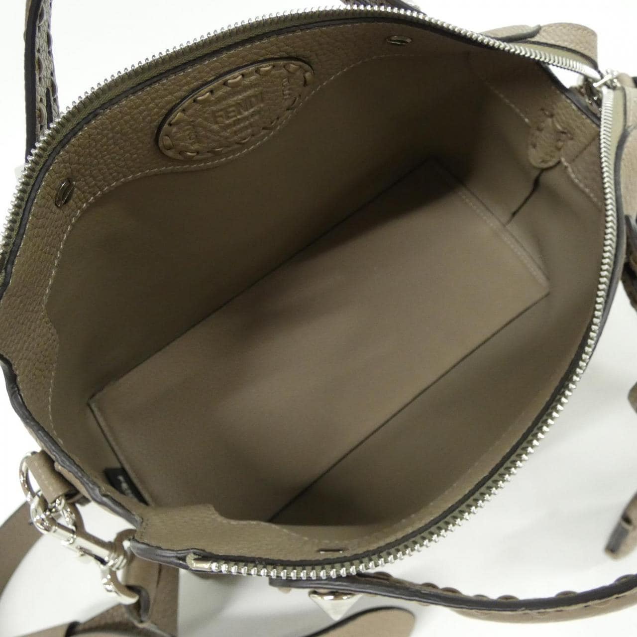 【新品】フェンディ SELLERIA バイ ザ ウェイ ミディアム 8BL155 ASU2 バッグ