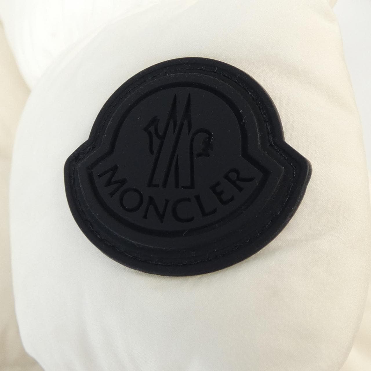 モンクレール MONCLER CERCES ダウンジャケット
