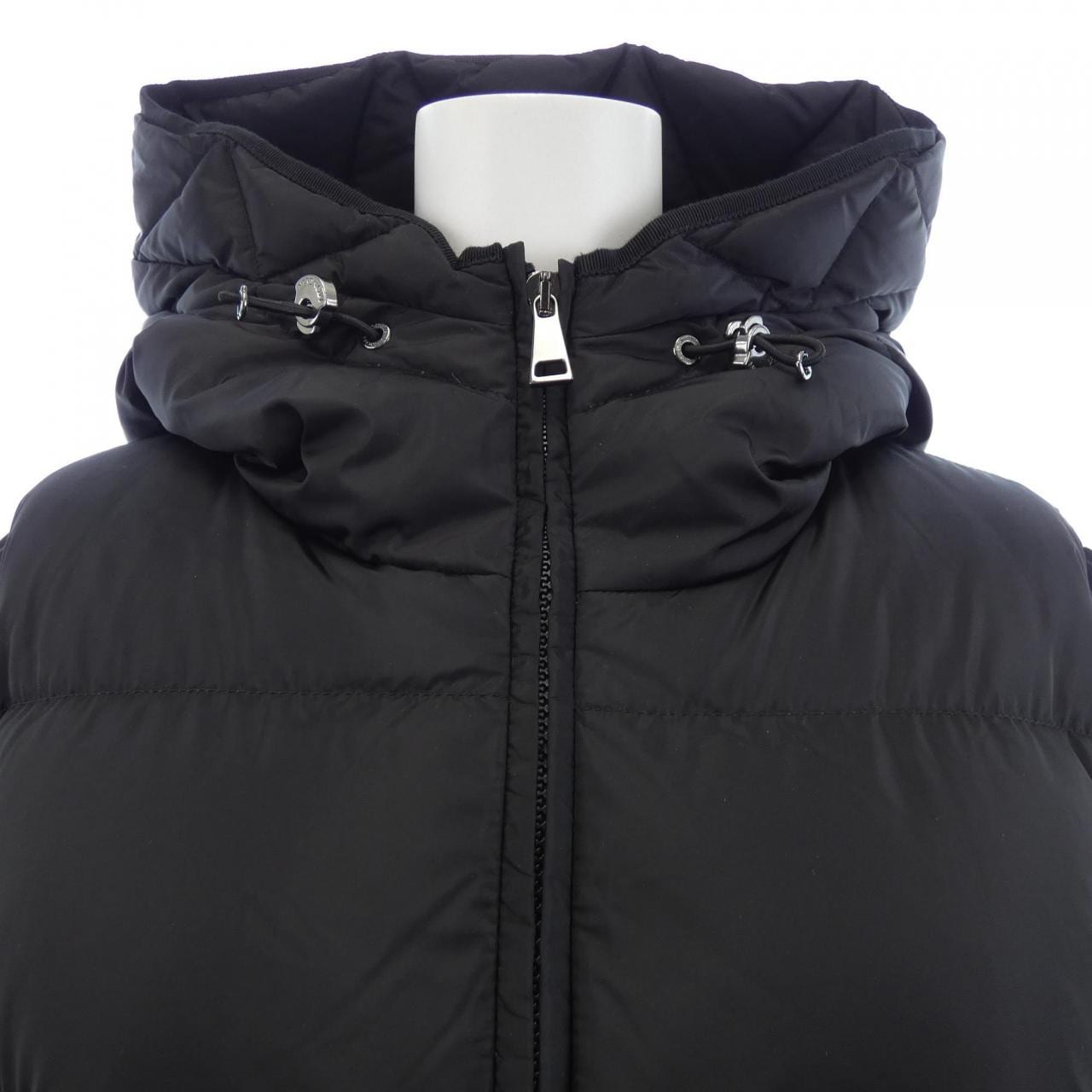 モンクレール MONCLER AVOCE ダウンジャケット