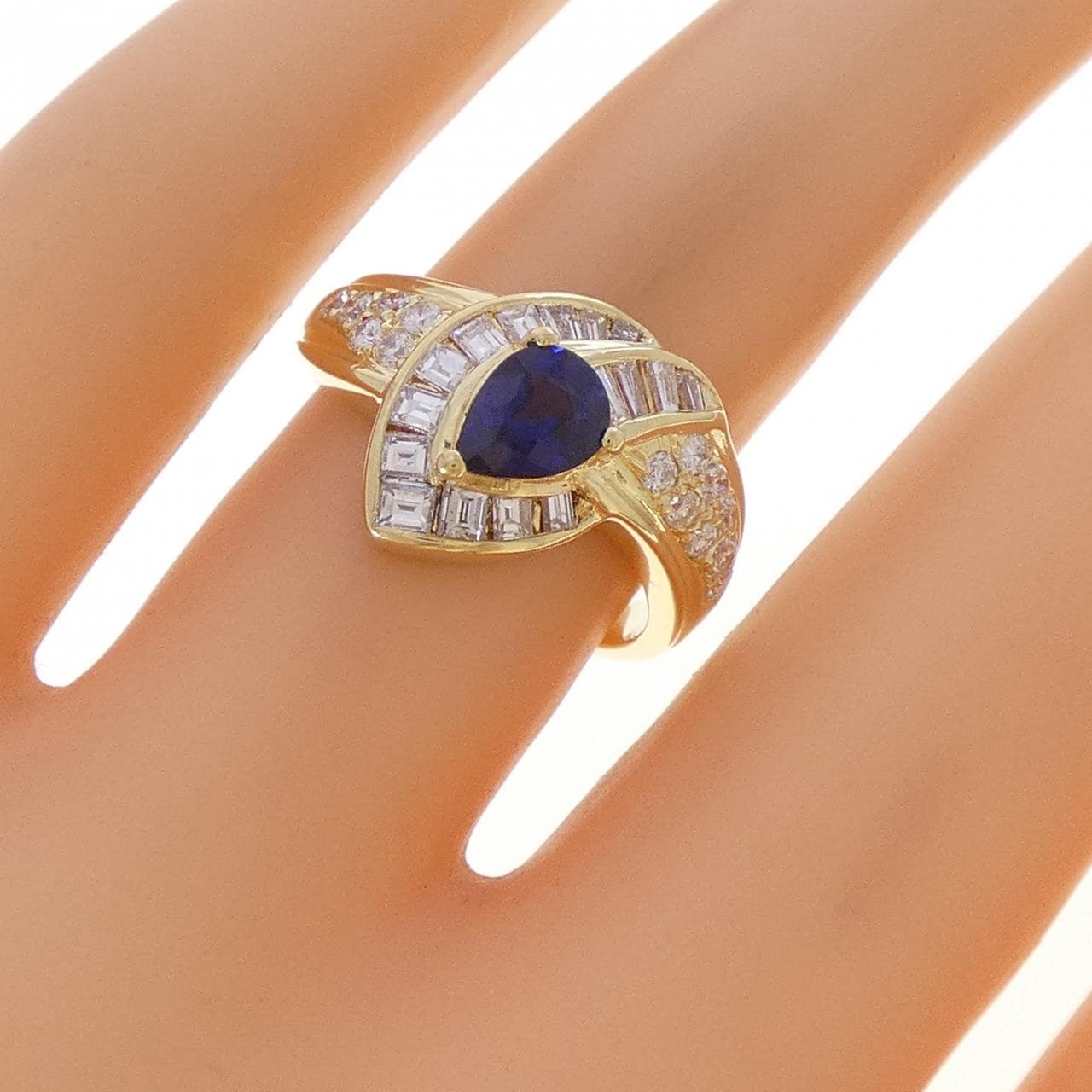 K18YG サファイヤ リング 0.70CT
