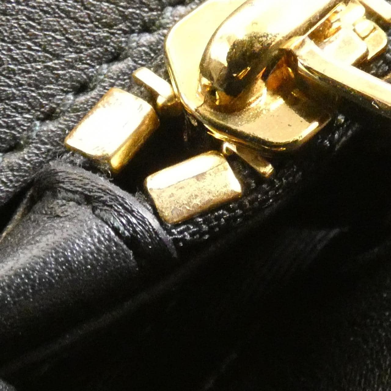 サルヴァトーレフェラガモ 21 E437 ショルダーバッグ