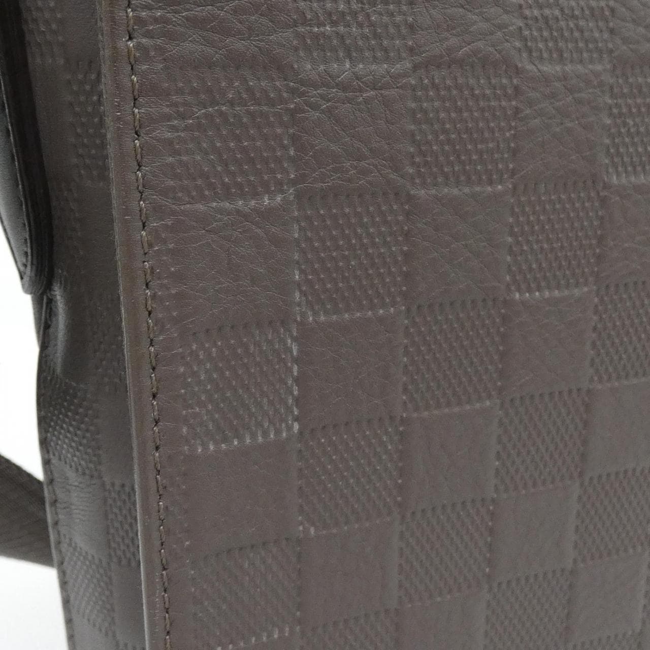 LOUIS VUITTON Damier Infini District MM N41484 Shoulder Bag