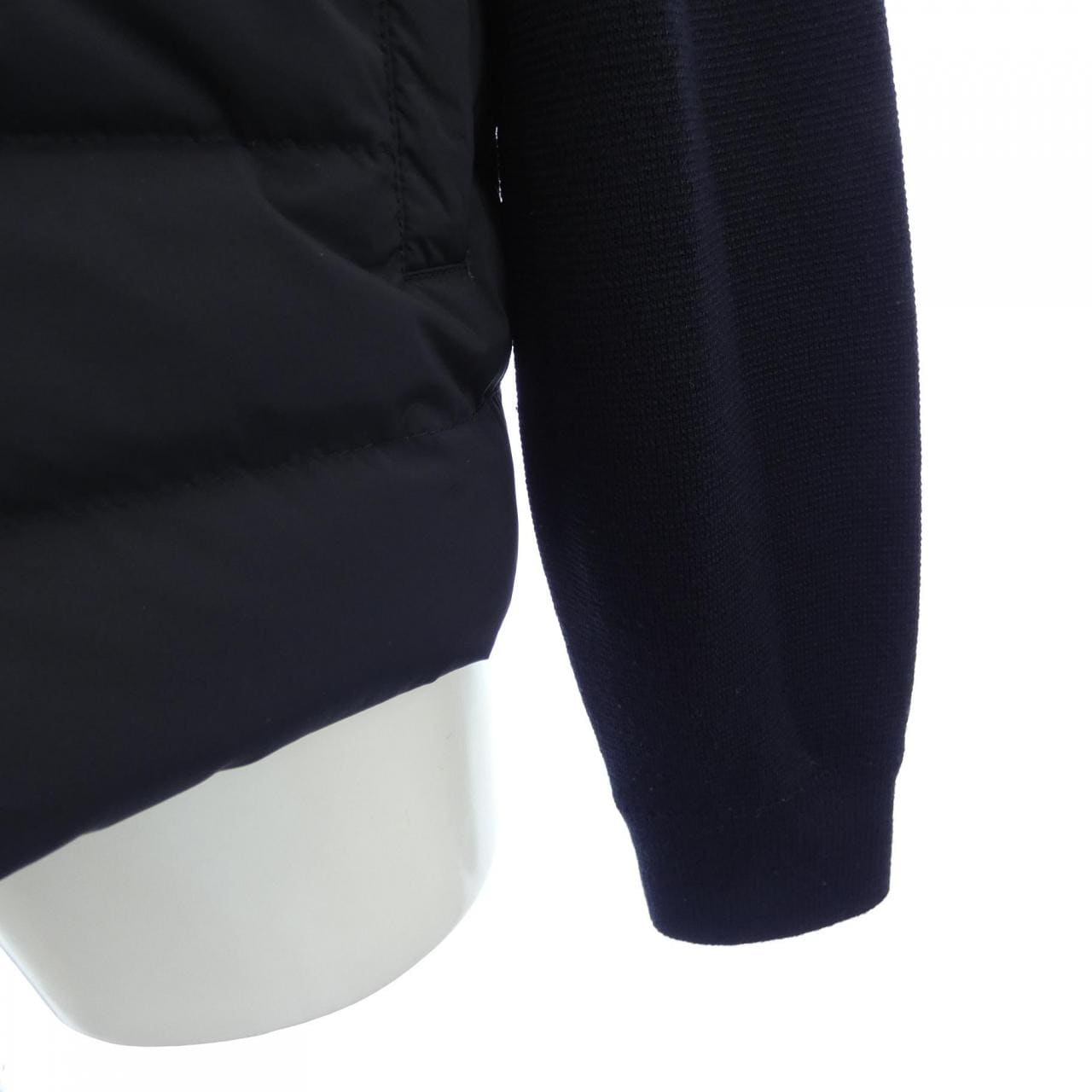 モンクレール MONCLER ダウンジャケット