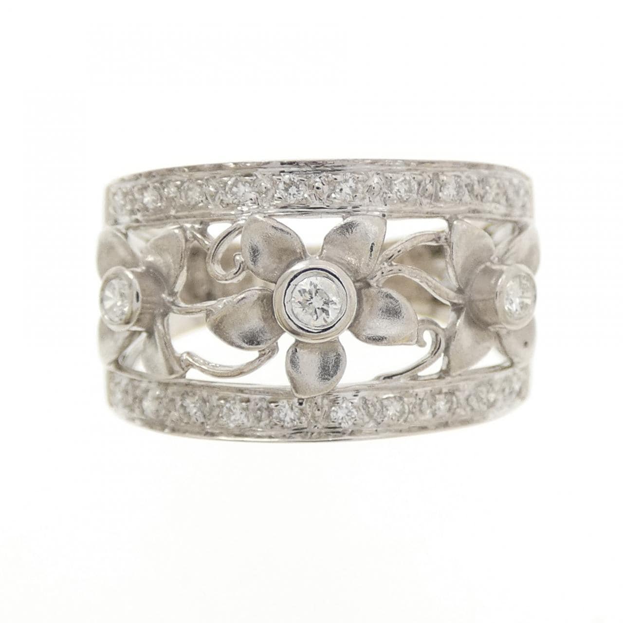750WG フラワー ダイヤモンド リング 0.20CT