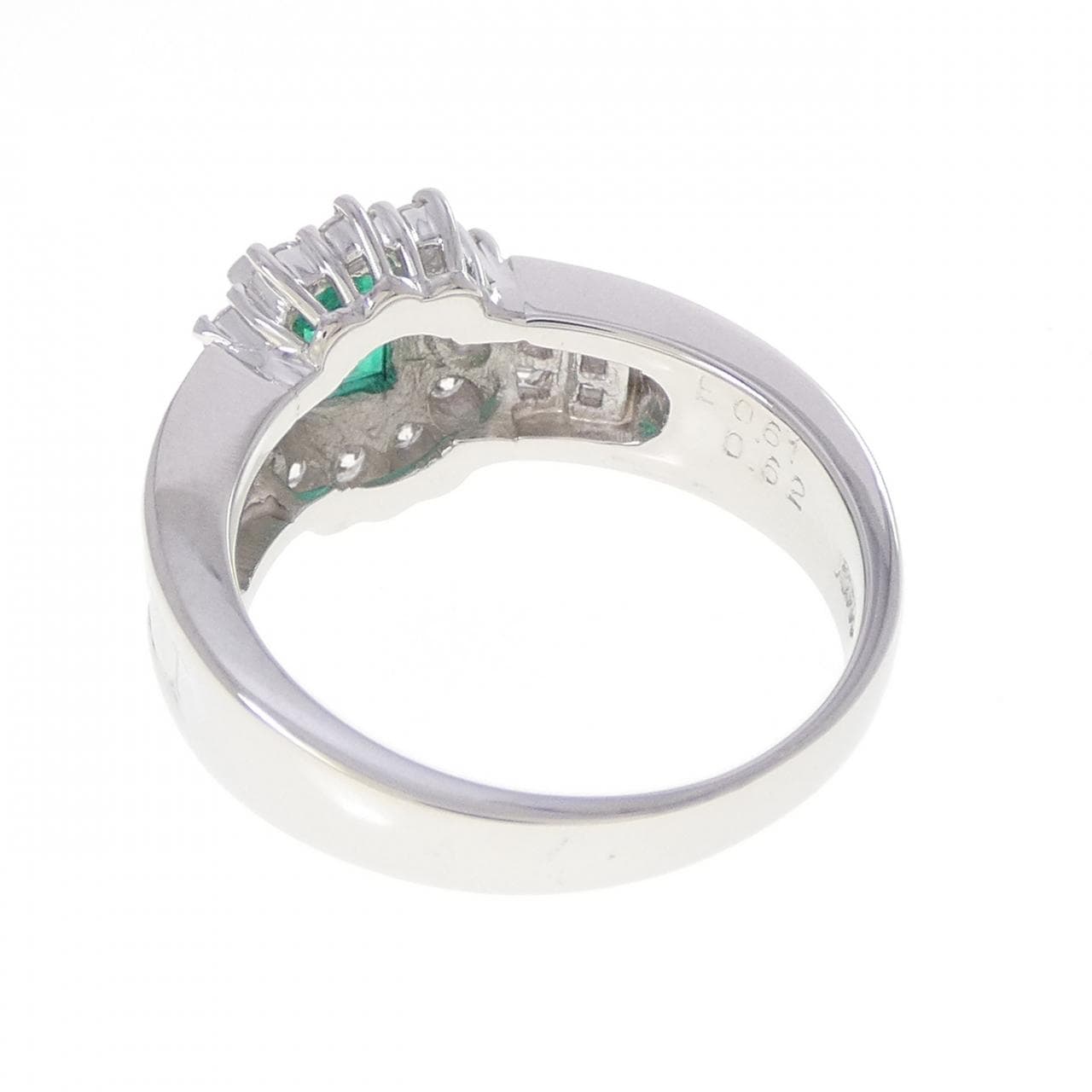 PT900 エメラルド リング 0.61CT