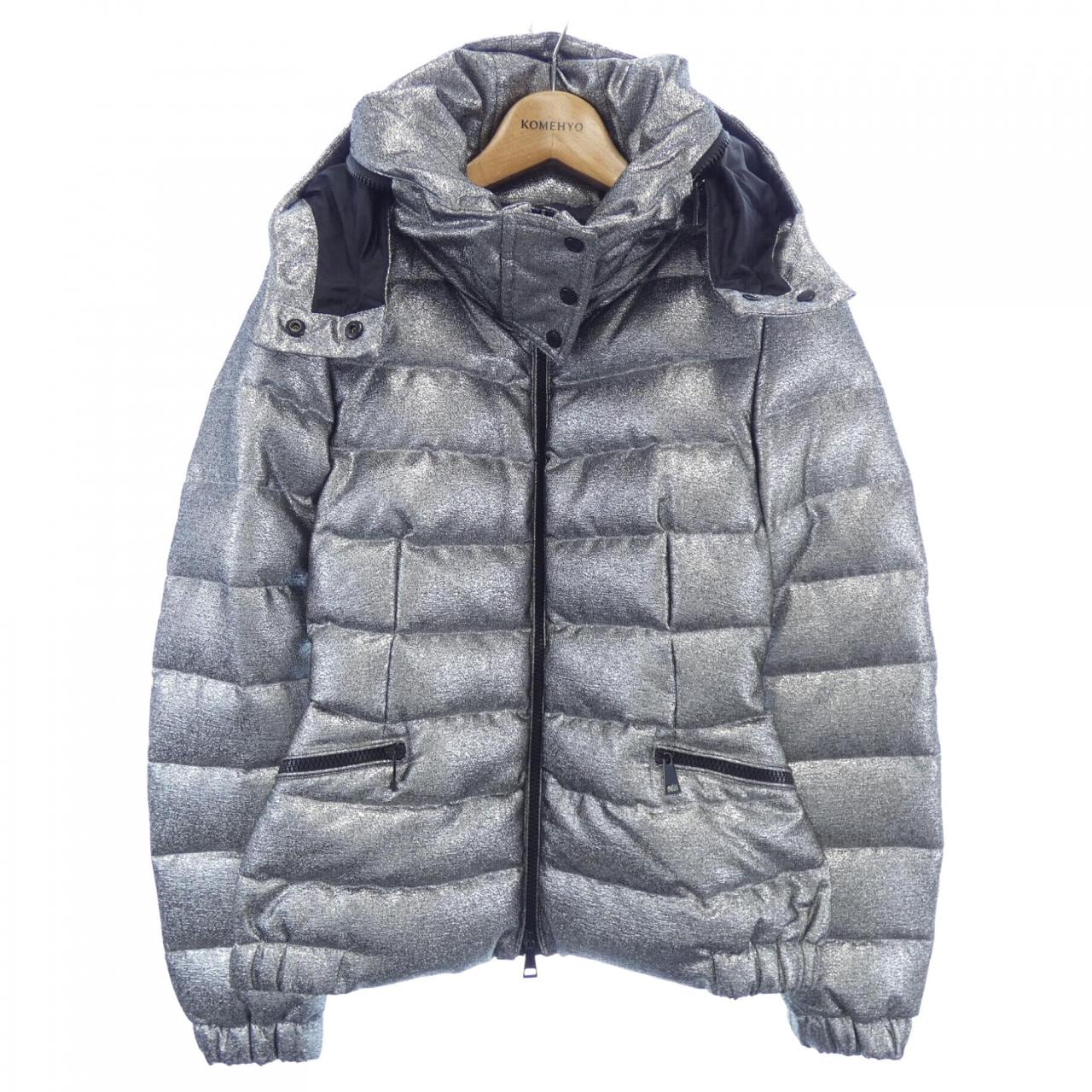 モンクレール MONCLER ダウンジャケット