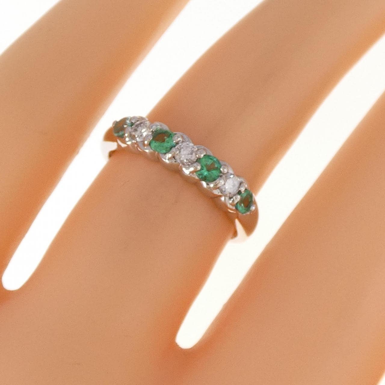 PT エメラルド リング 0.24CT