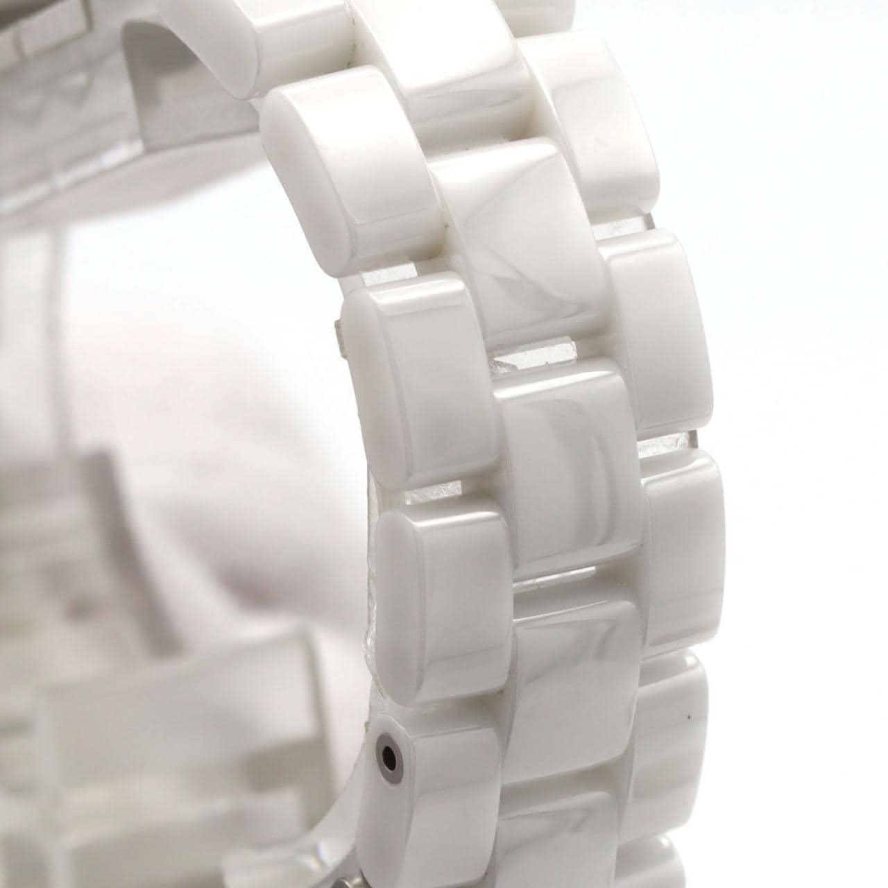 【ノーメンテナンス還元価格】シャネル J12 33mmセラミック･12P･センターパヴェ H2123 セラミック クォーツ