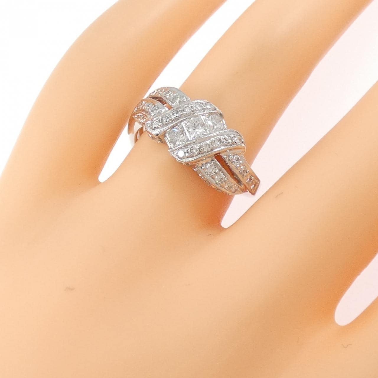 PT900 ダイヤモンド リング 1.00CT