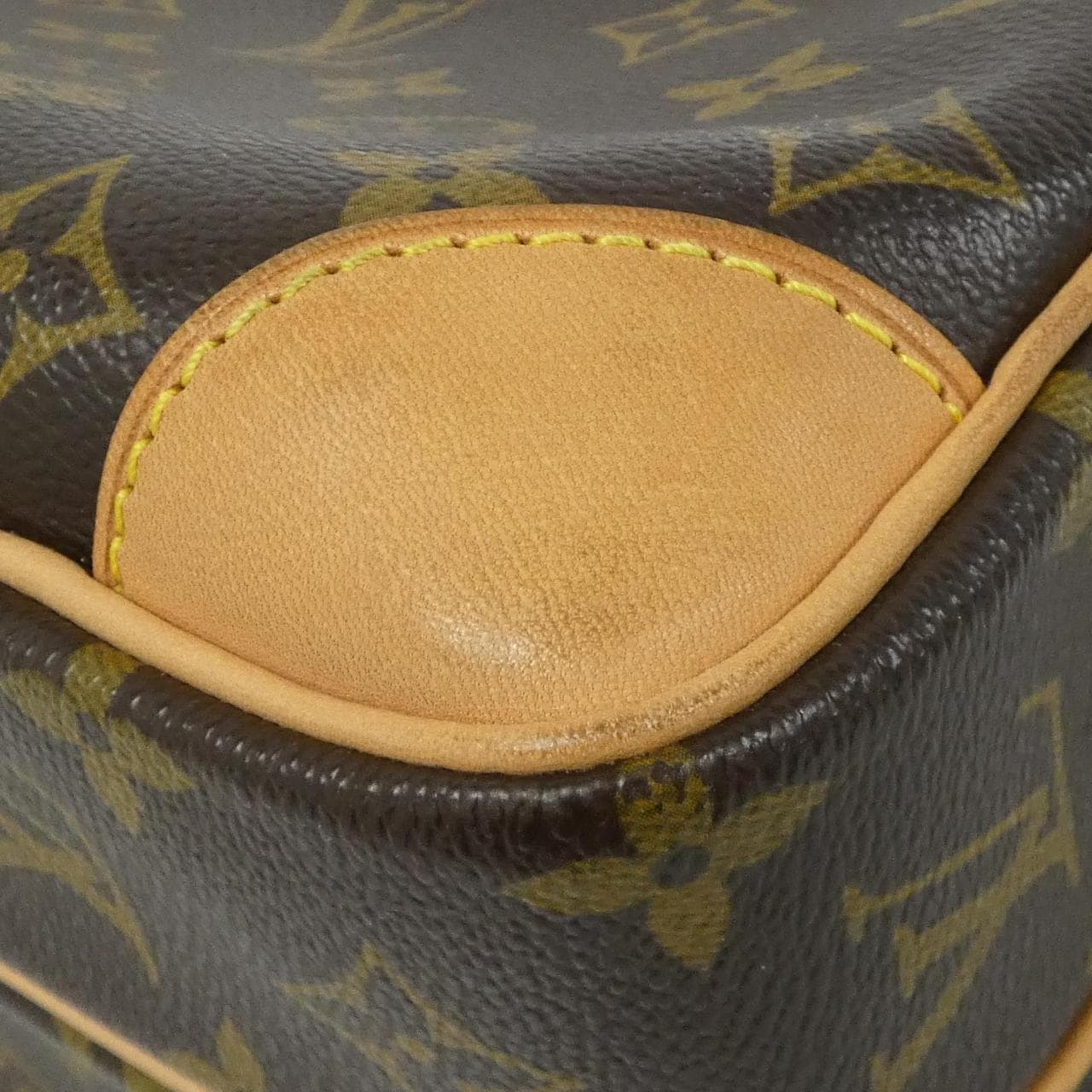 ルイヴィトン モノグラム ナイル M45244 ショルダーバッグ