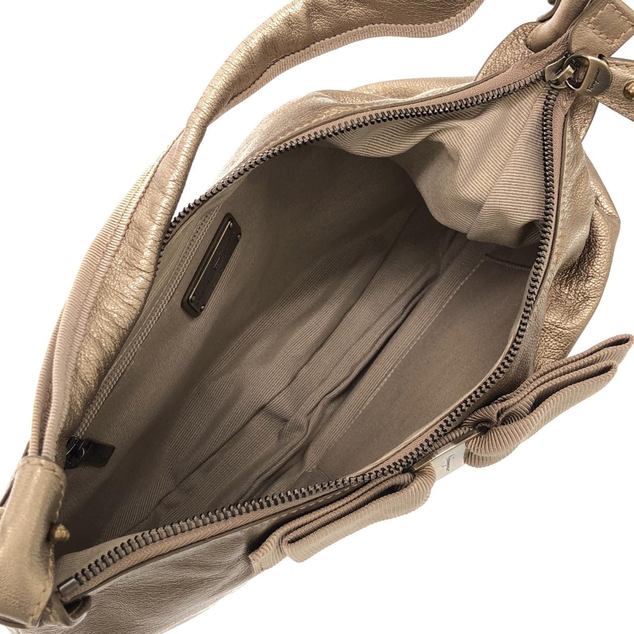 サルヴァトーレフェラガモ 21 B505 ショルダーバッグ