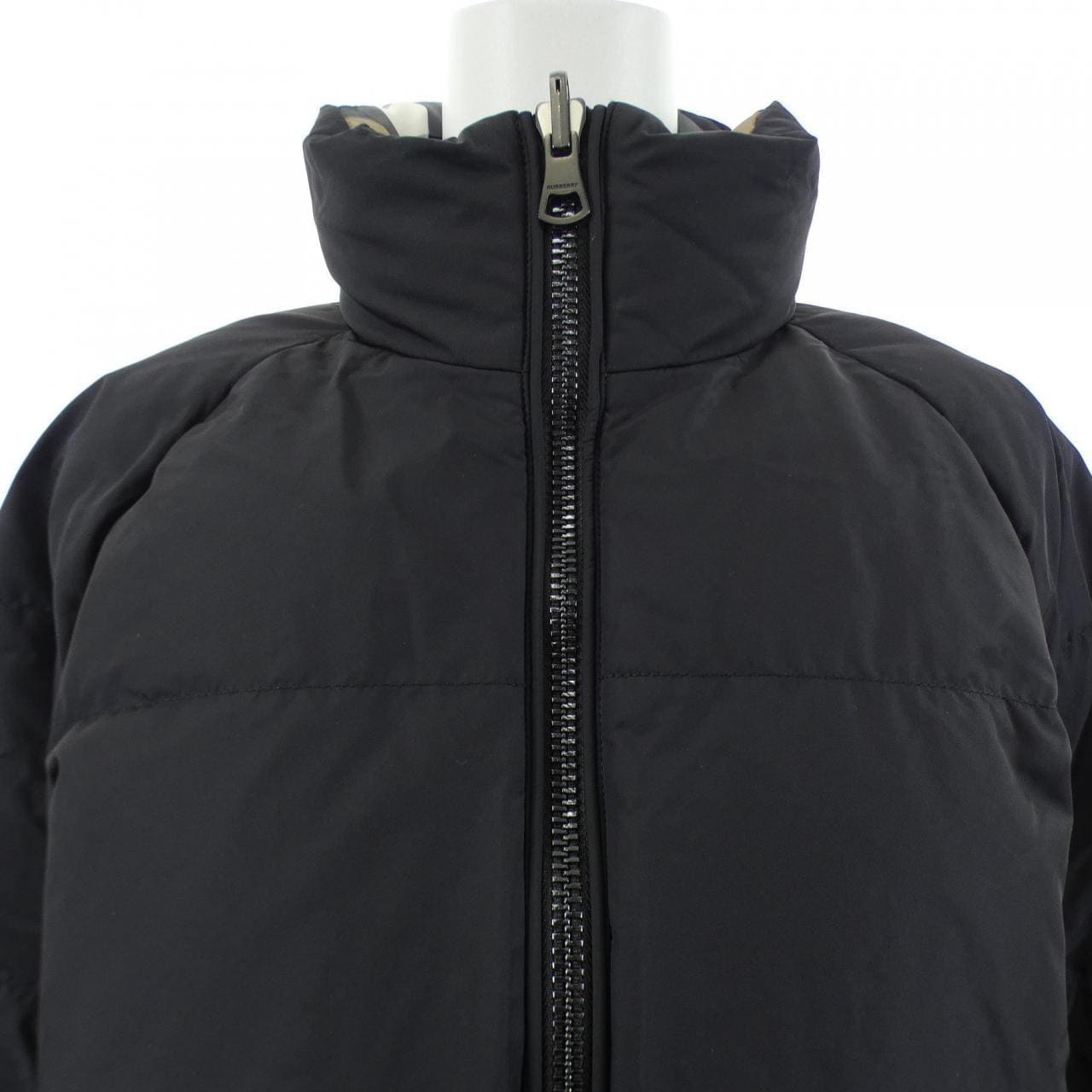 バーバリー BURBERRY 8122727 ダウンジャケット