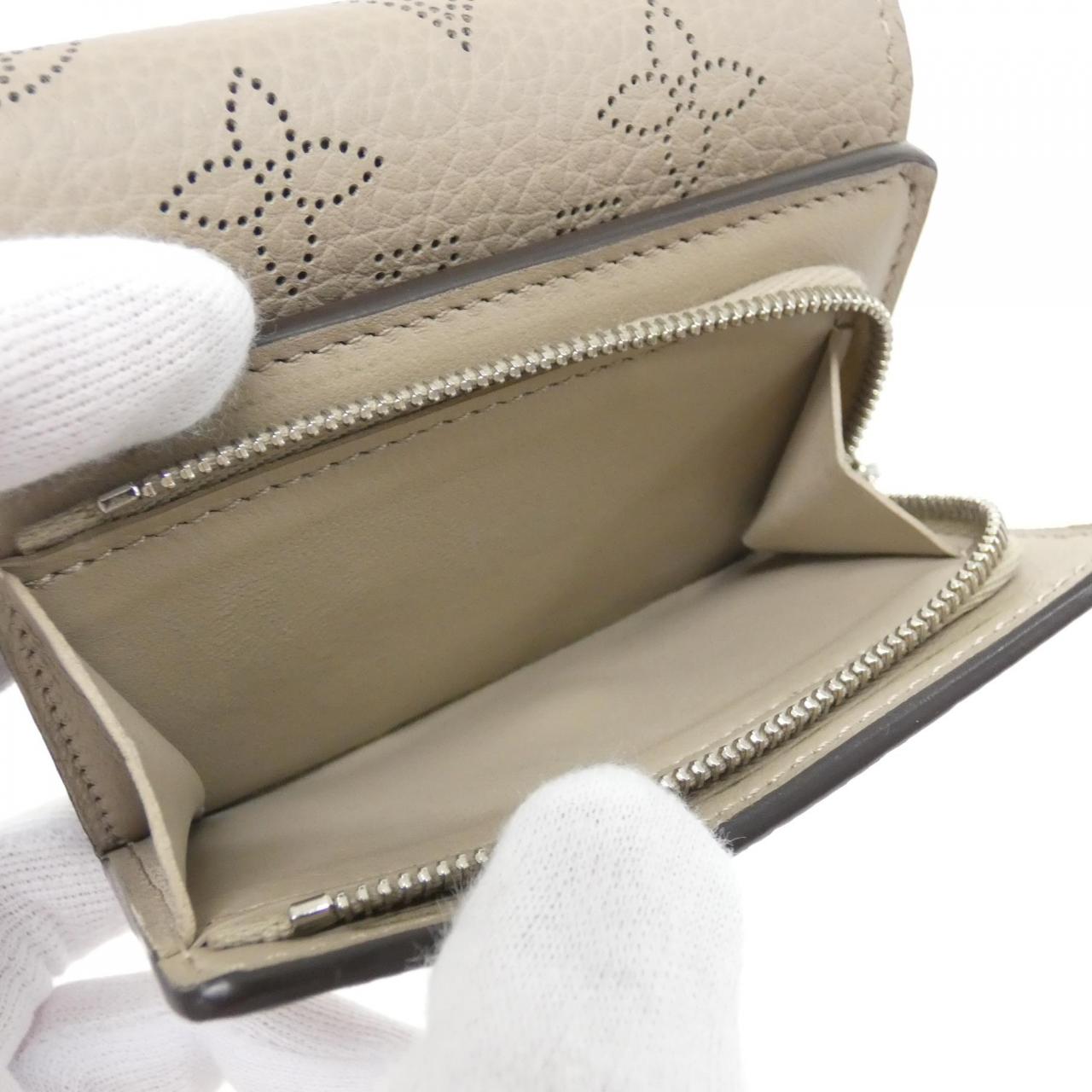 ルイヴィトン マヒナ ポルトフォイユ イリス XS M82437 財布