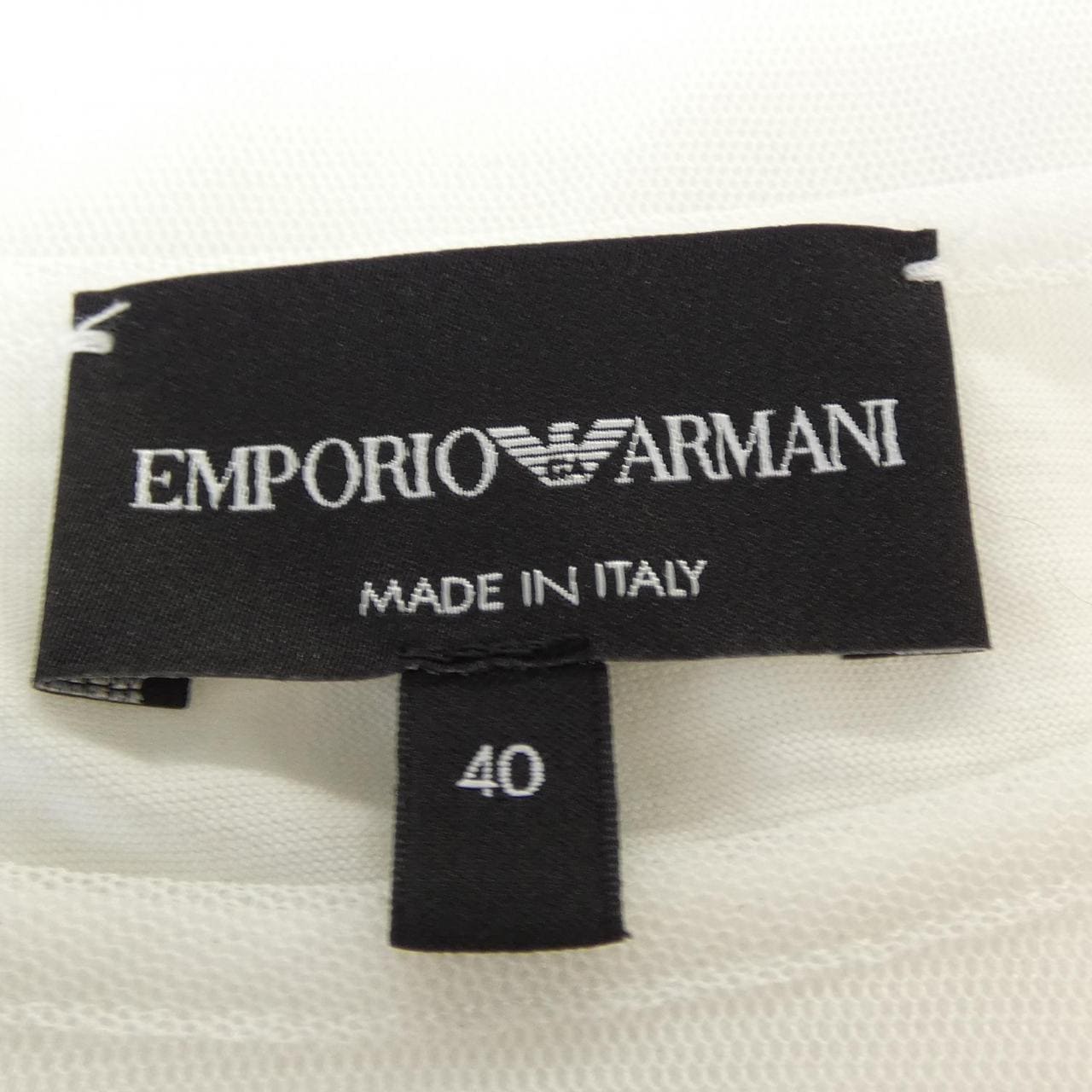 エンポリオアルマーニ EMPORIO ARMANI トップス