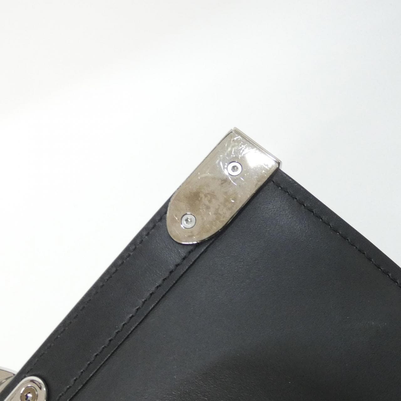 ルイヴィトン エピ ポルトフォイユ トランク M67507 チェーンウォレット