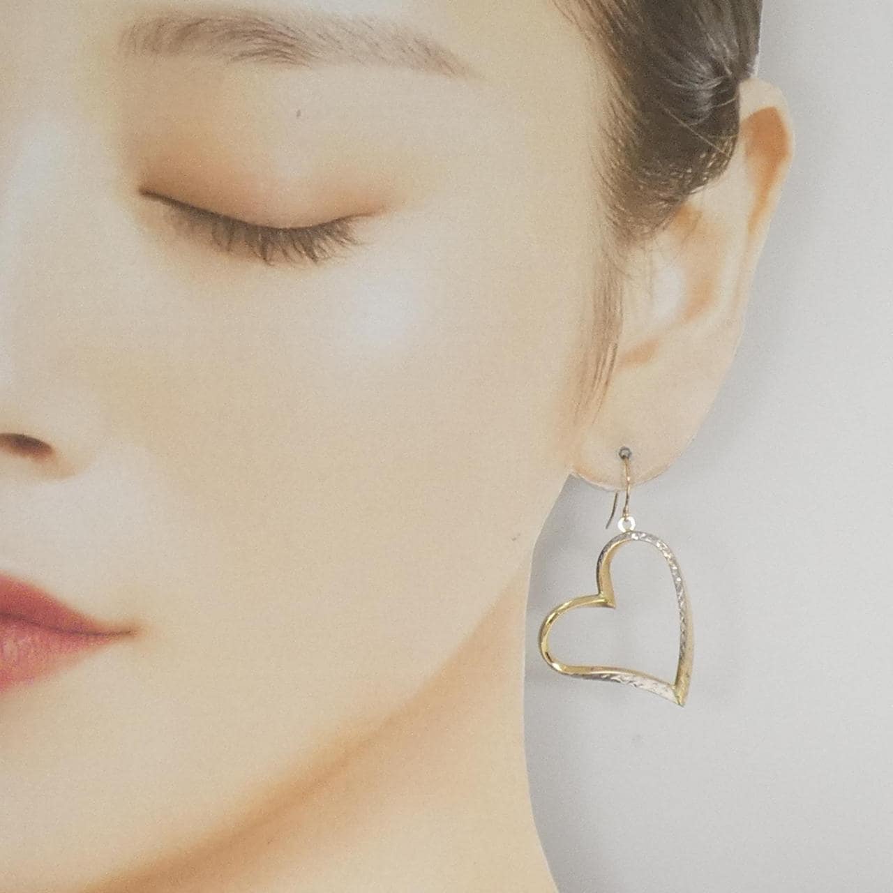 K14YG/K14WG ハート ピアス