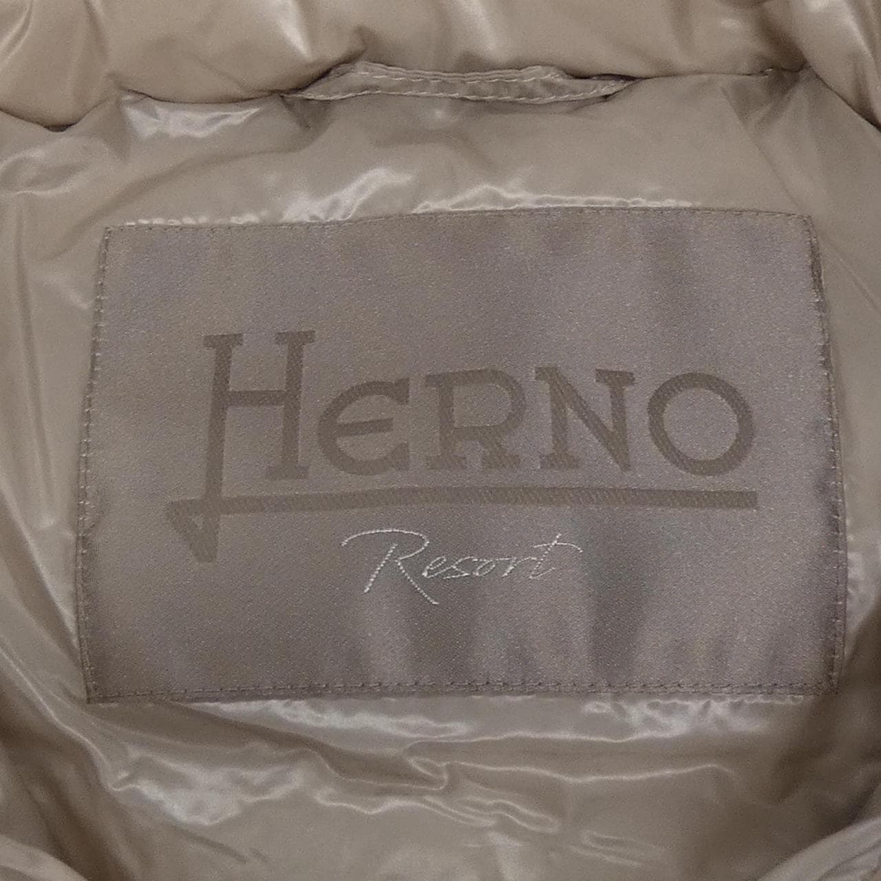 ヘルノ Herno MP00008DR ダウンジャケット