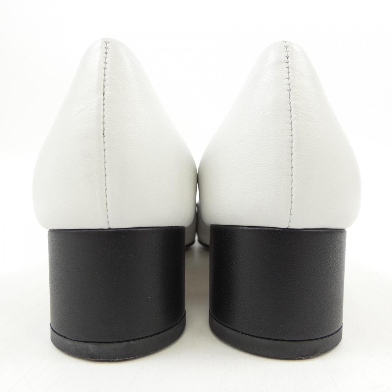 サルヴァトーレフェラガモ SALVATORE FERRAGAMO パンプス