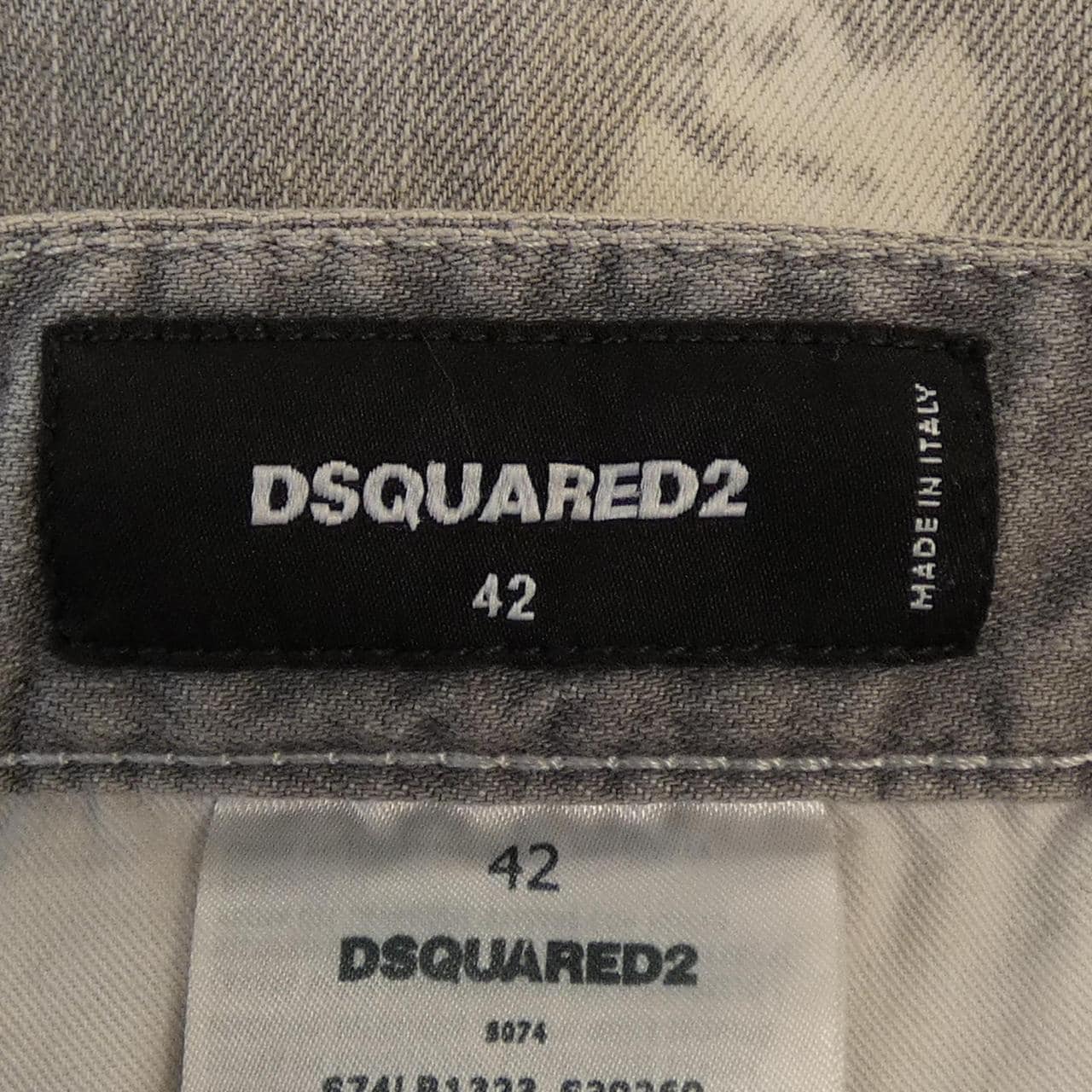 ディースクエアード DSQUARED2 S74LB1323 ジーンズ