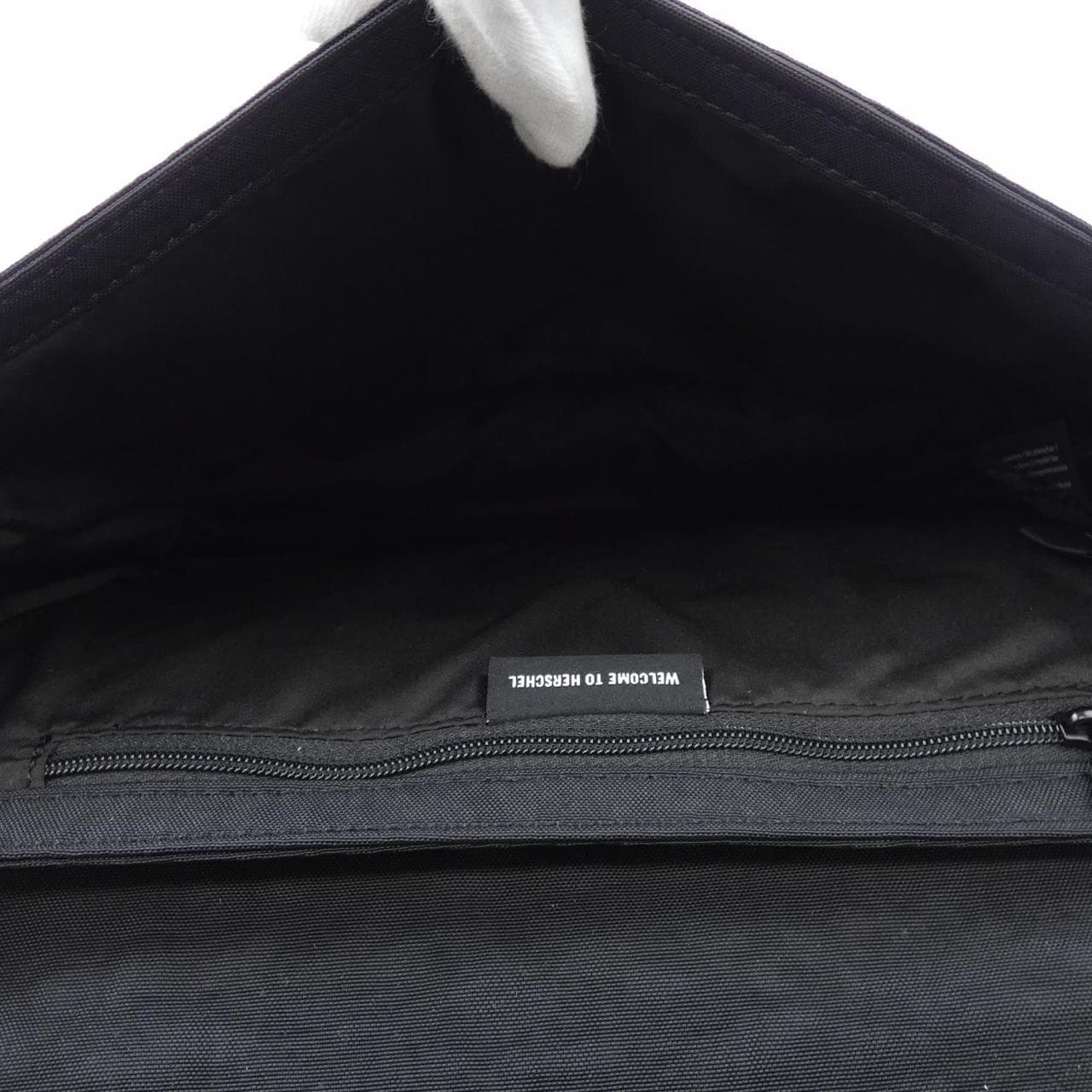 HERSCHEL SUPPLY COMPANY BAG