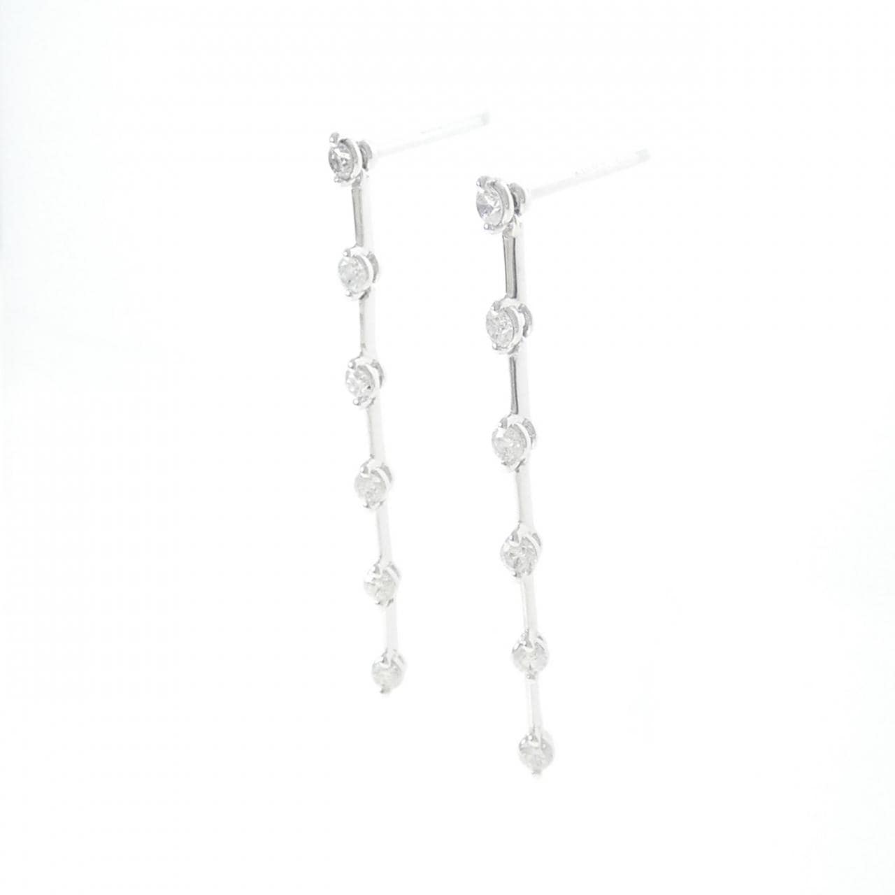 LINE Diamond Earrings 0.55CT