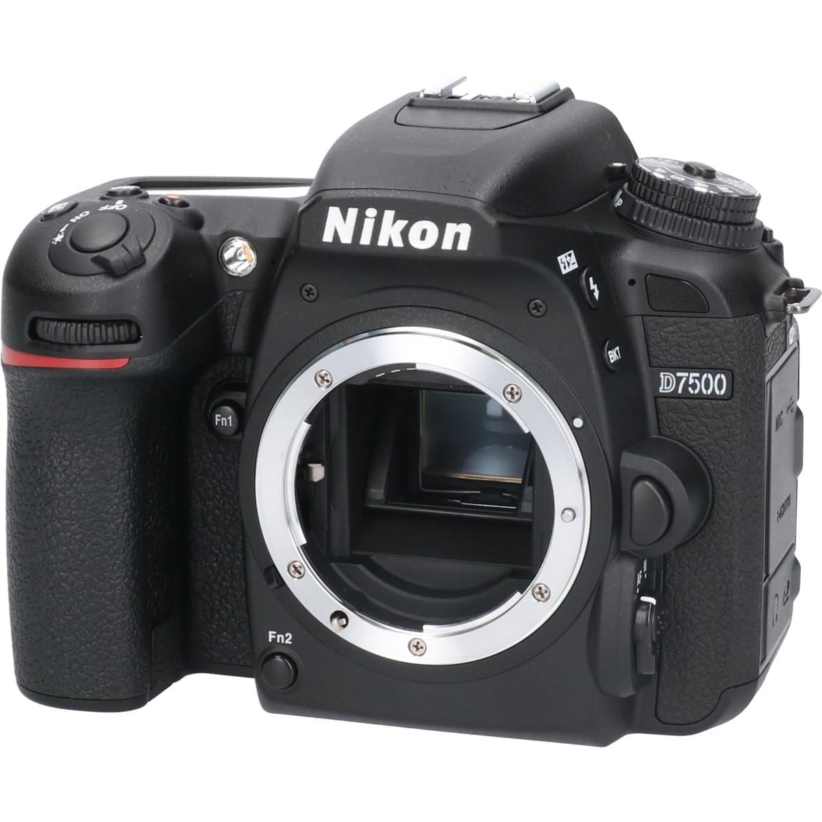 NIKON D7500