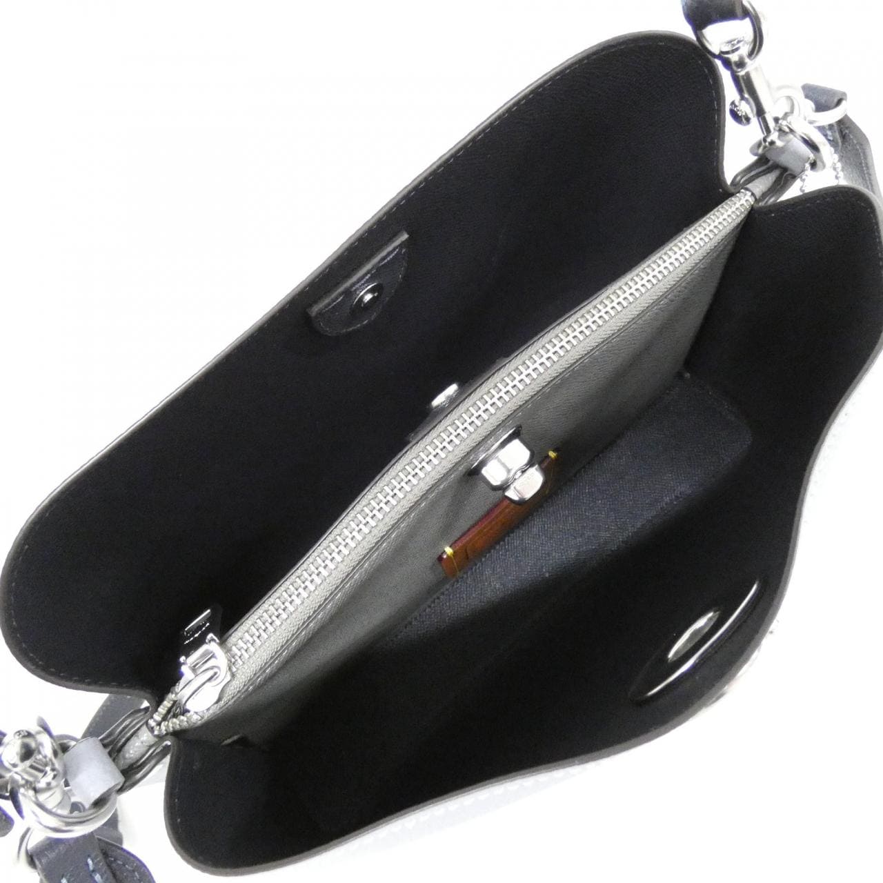 【新品】コーチ C2590 ショルダーバッグ