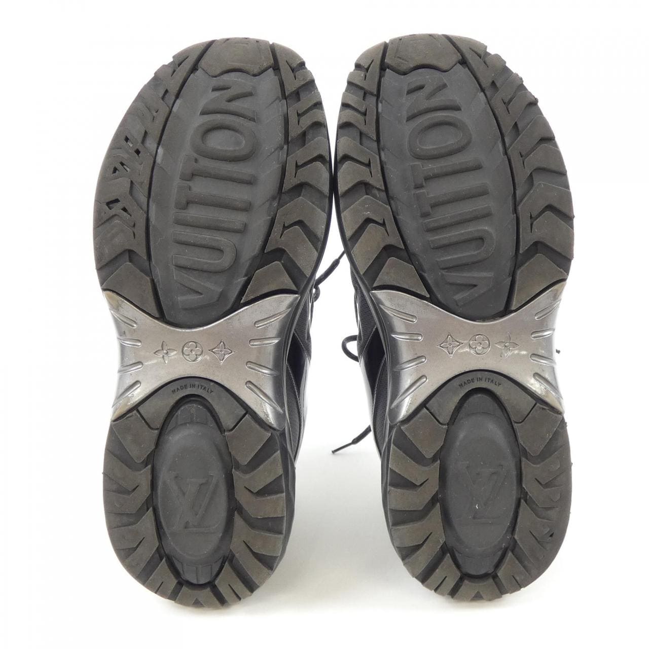 ルイヴィトン LOUIS VUITTON スニーカー