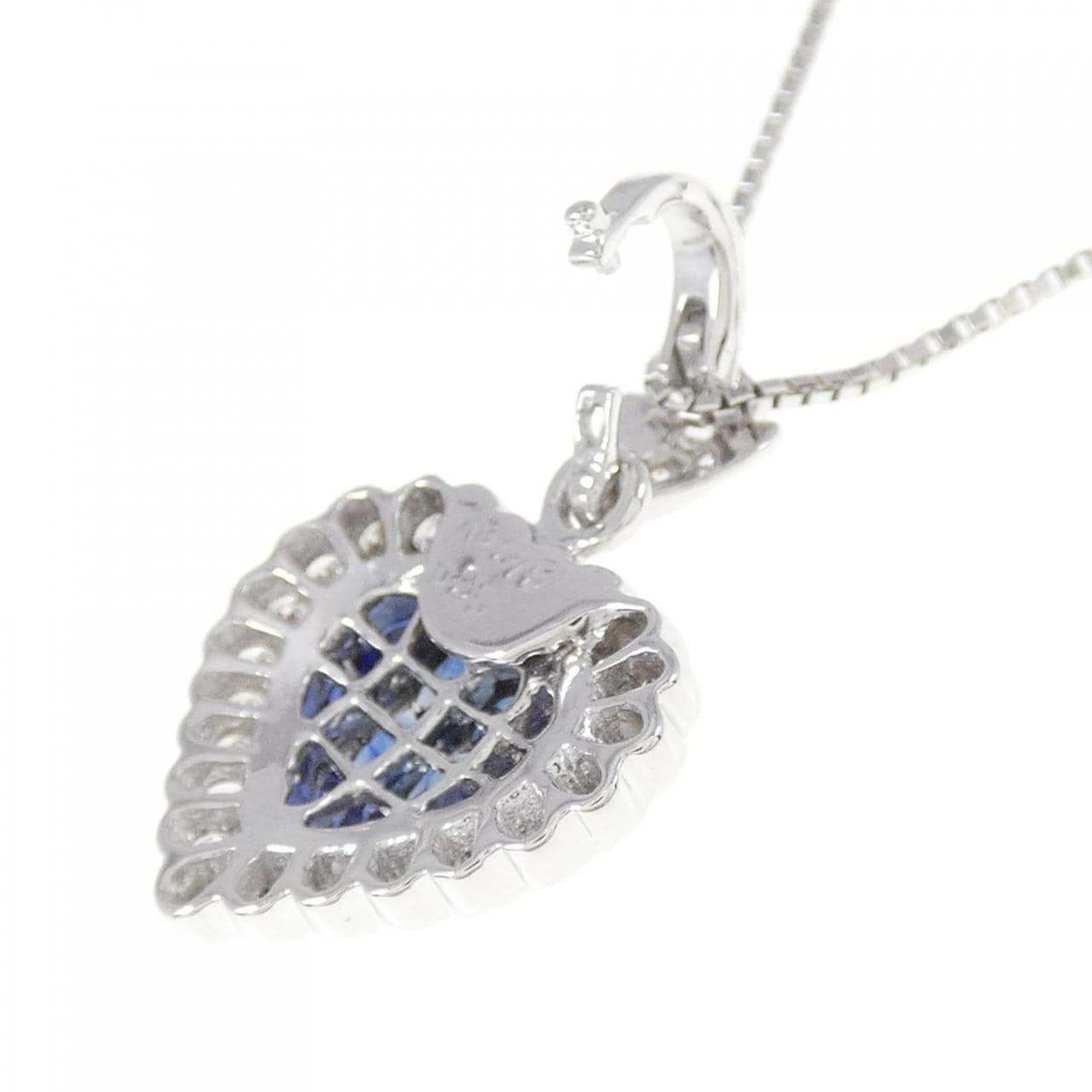 K18WG heart sapphire necklace 0.75CT