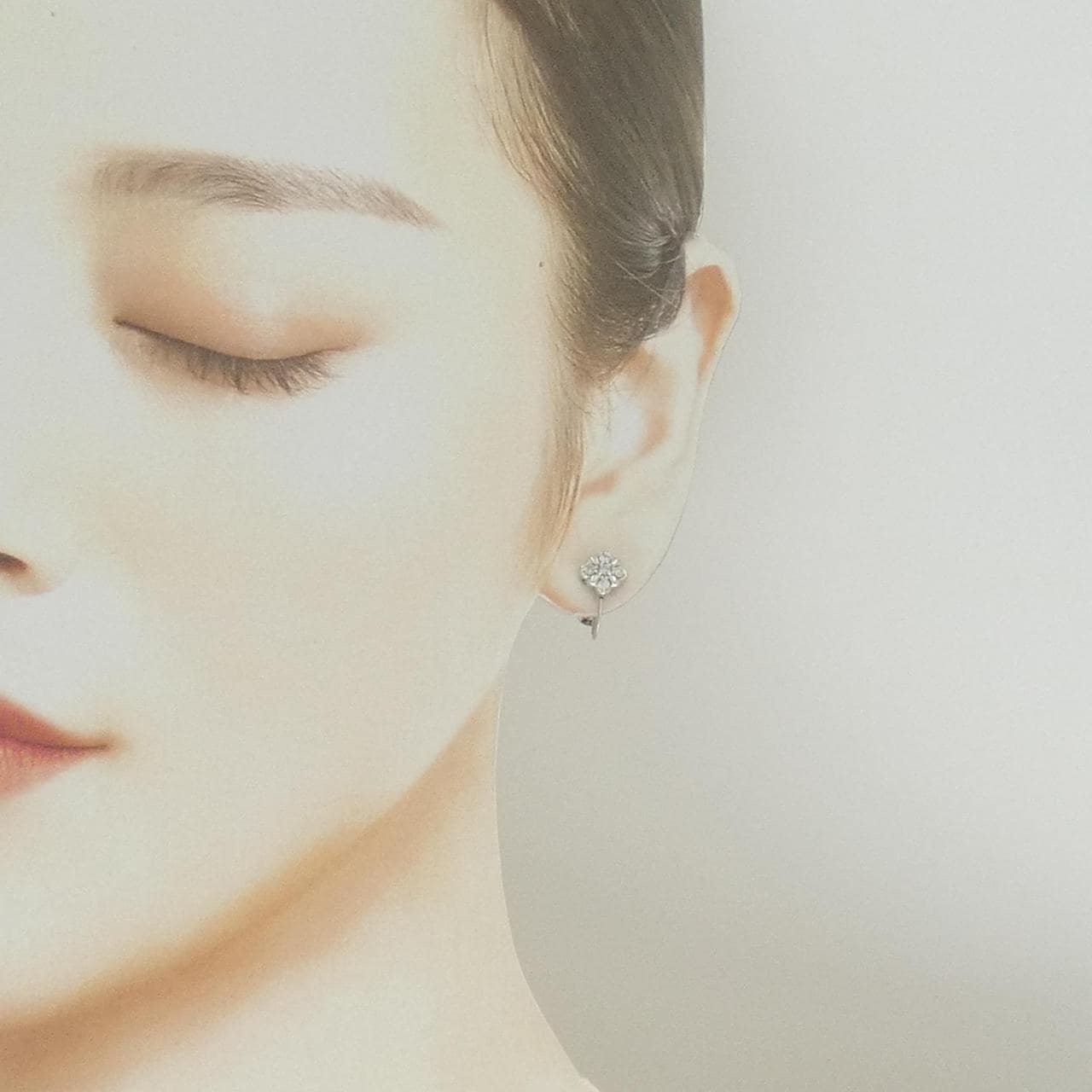 PT850 ダイヤモンド イヤリング 0.30CT