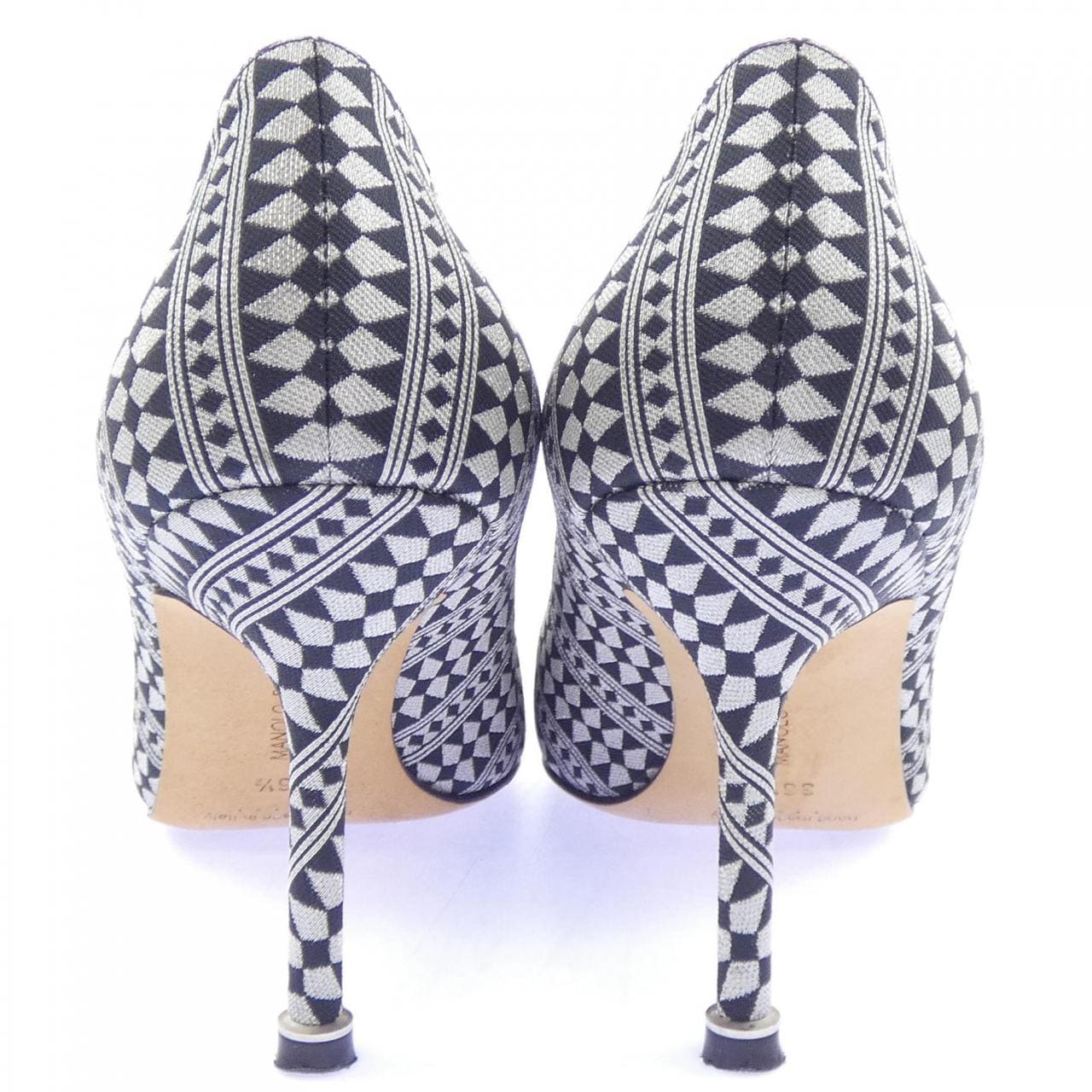 マノロブラニク MANOLO BLAHNIK パンプス