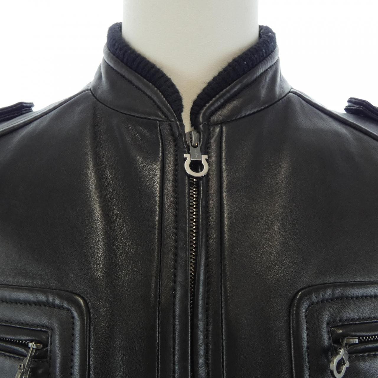 サルヴァトーレフェラガモ SALVATORE FERRAGAMO レザージャケット