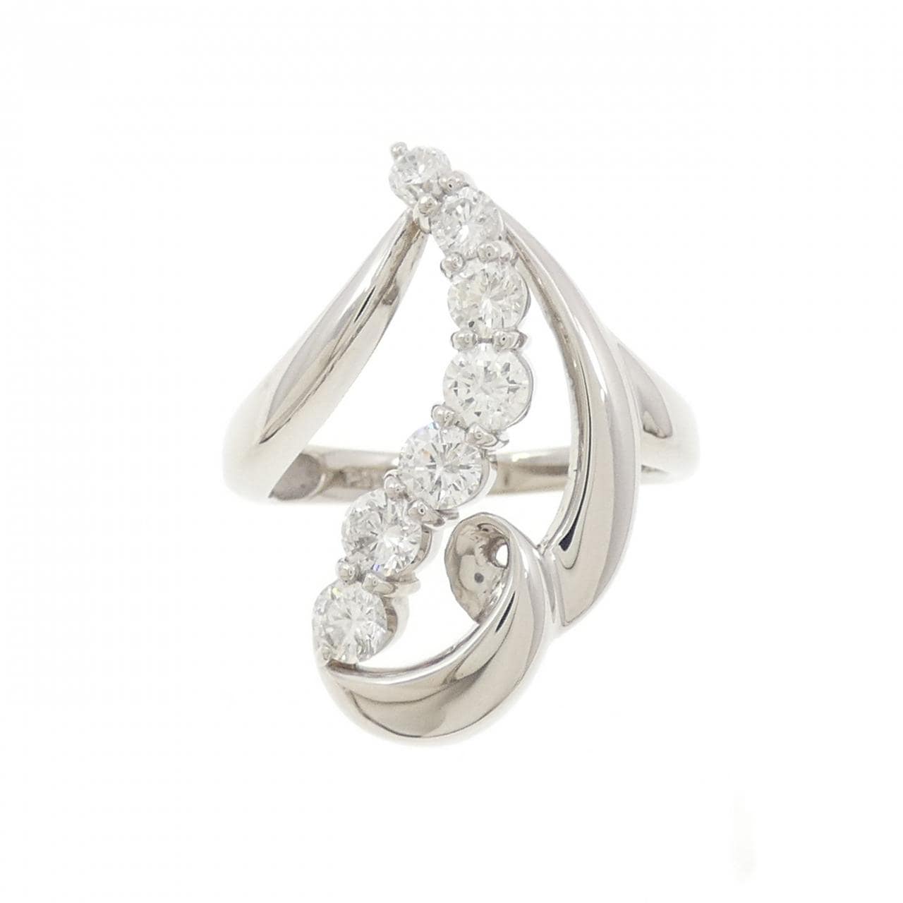 PT900钻石戒指，0.93克拉