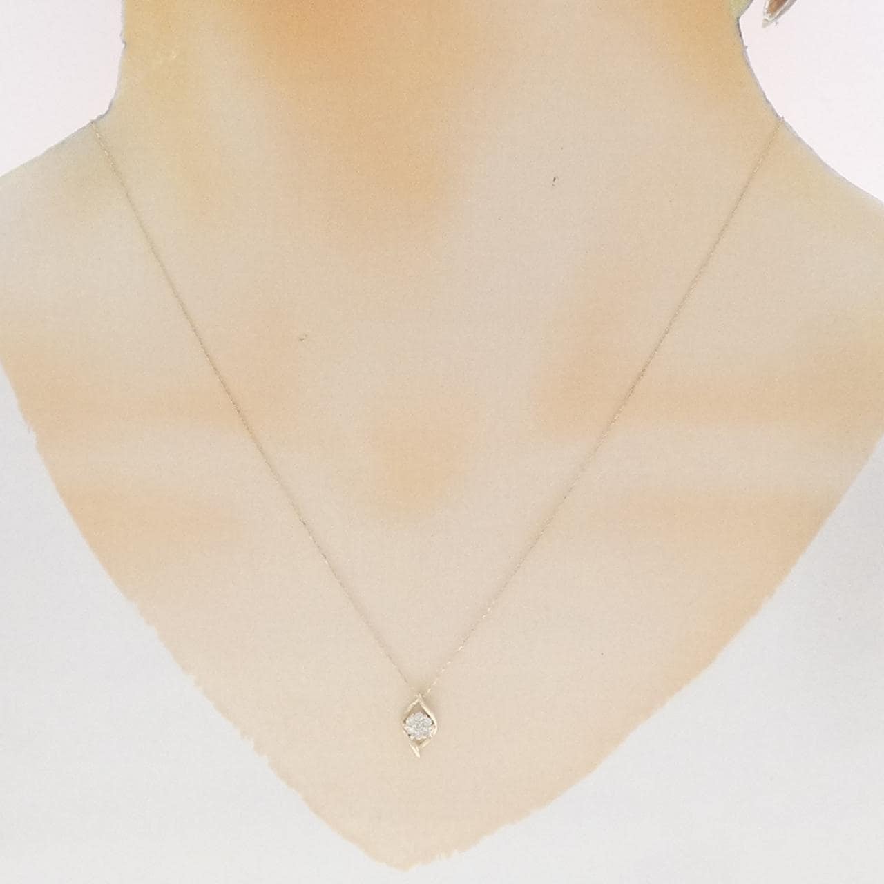 K10YG フラワー ダイヤモンド ネックレス 0.10CT