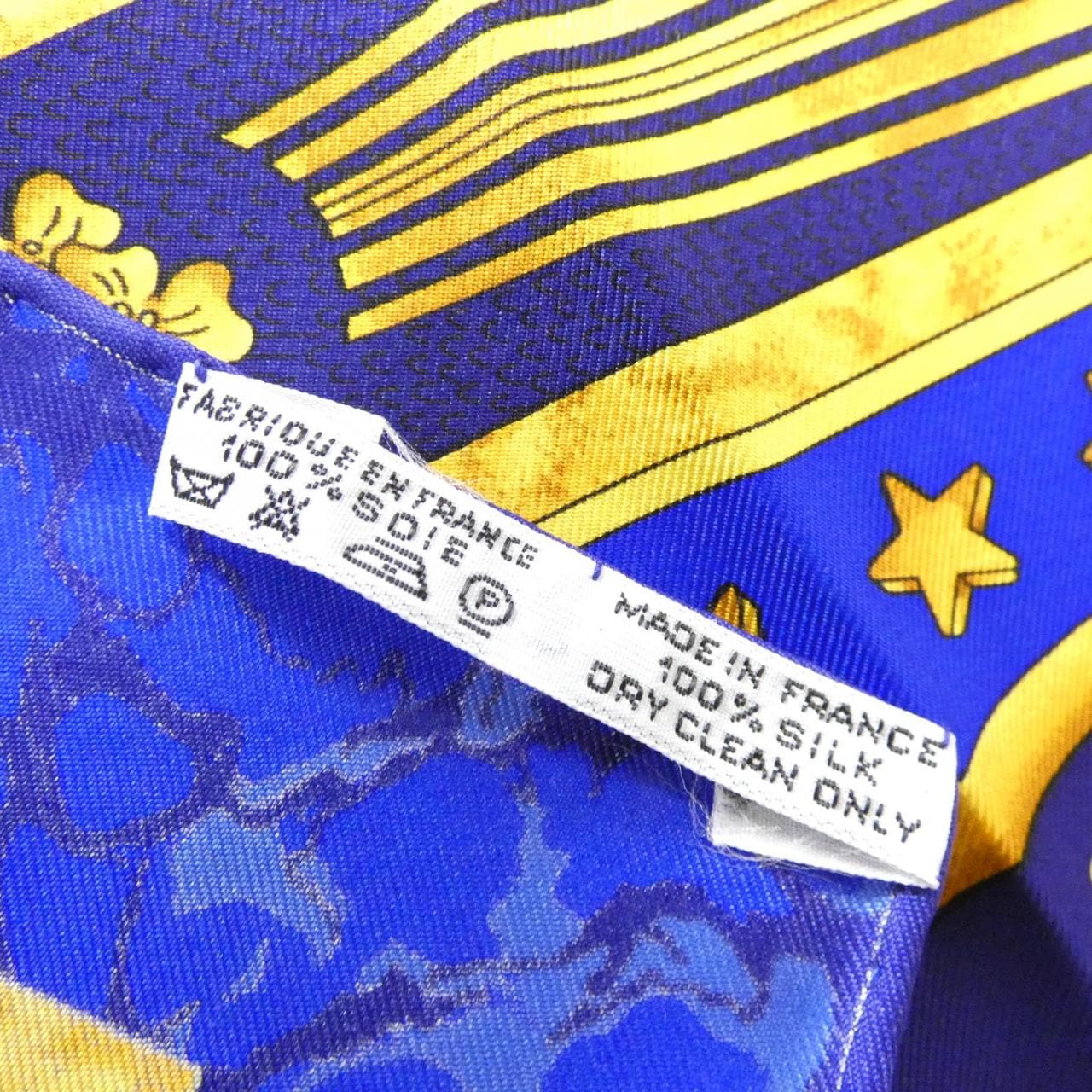 エルメス CARPE DIEM カレ スカーフ