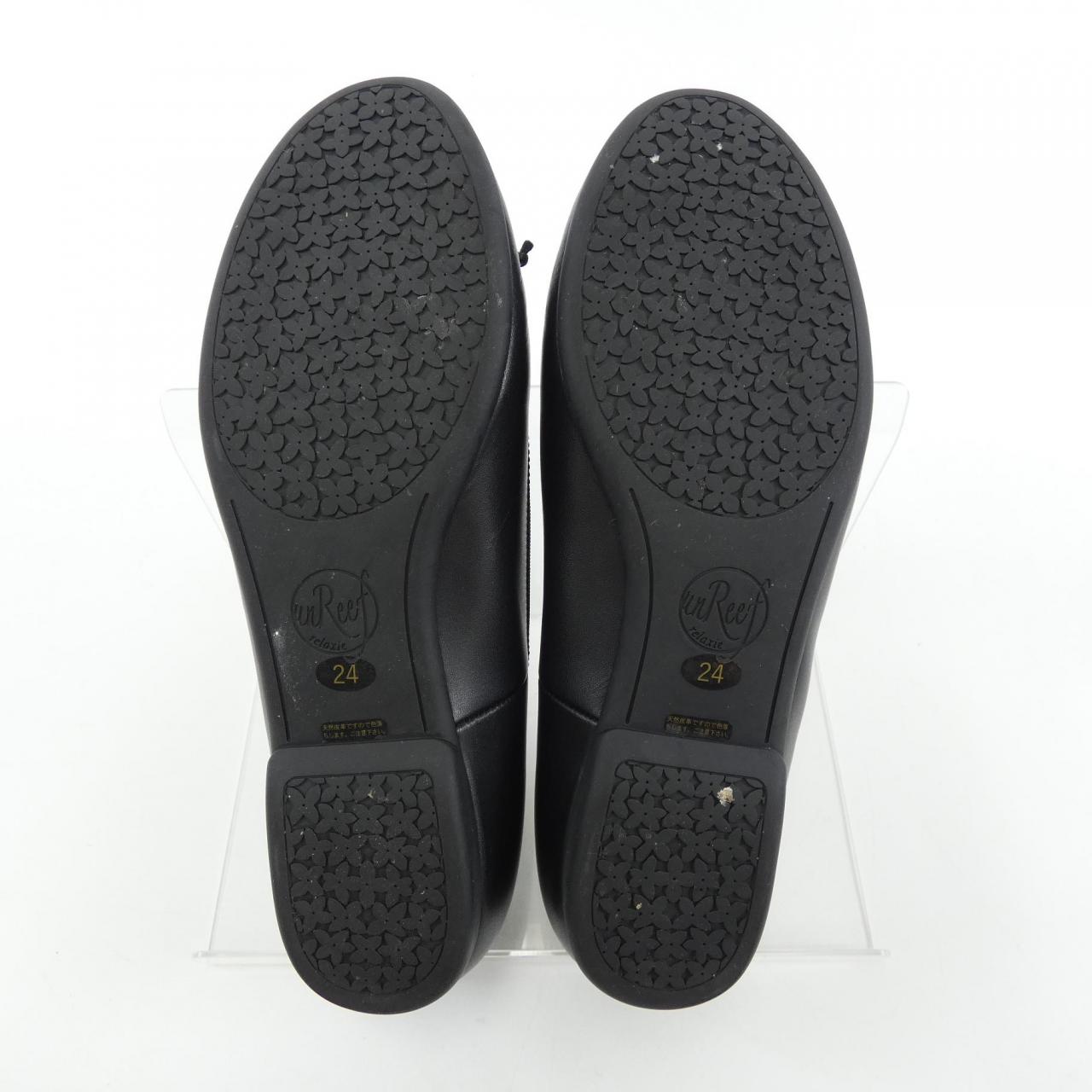 UNREEF Flat shoes